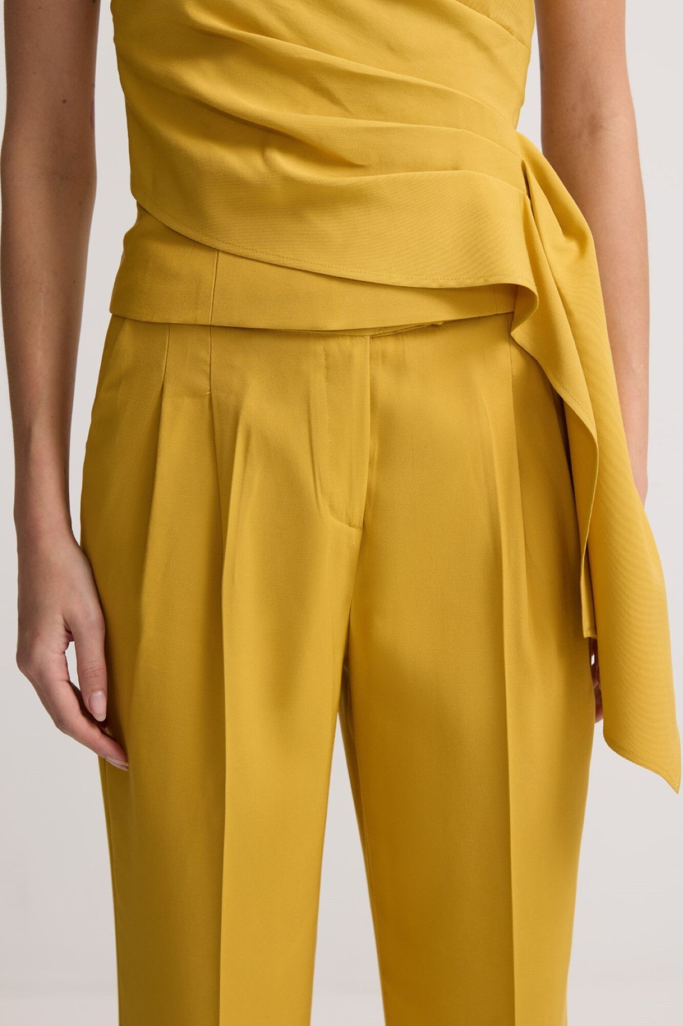 Silbon Cal&ccedil;as plissadas Amarelo