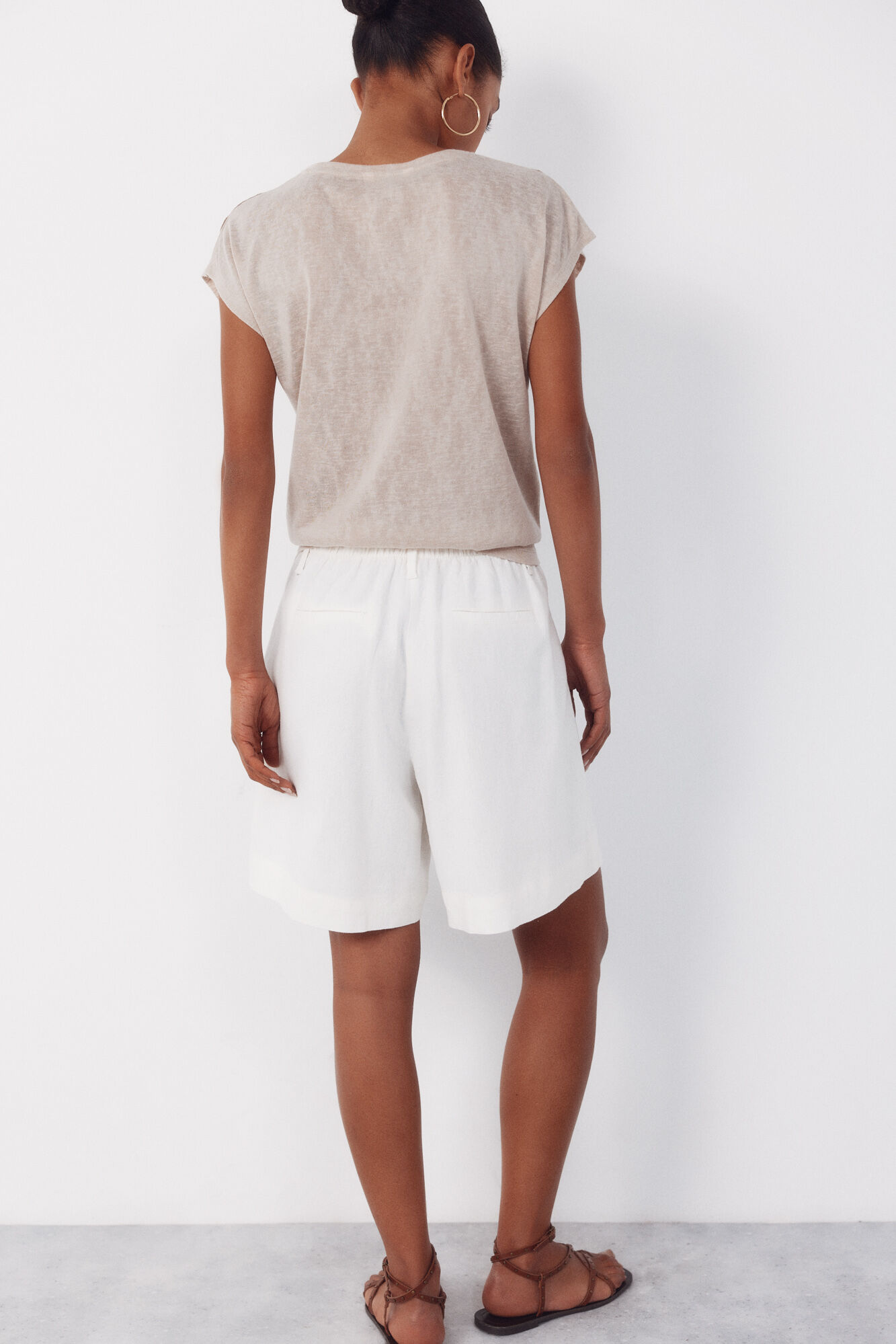 Cortefiel Plain linen bermuda shorts White