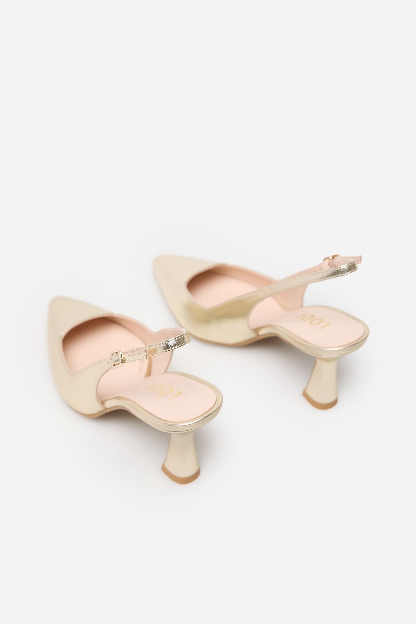 Lodi Sand&aacute;lia salto Dourado