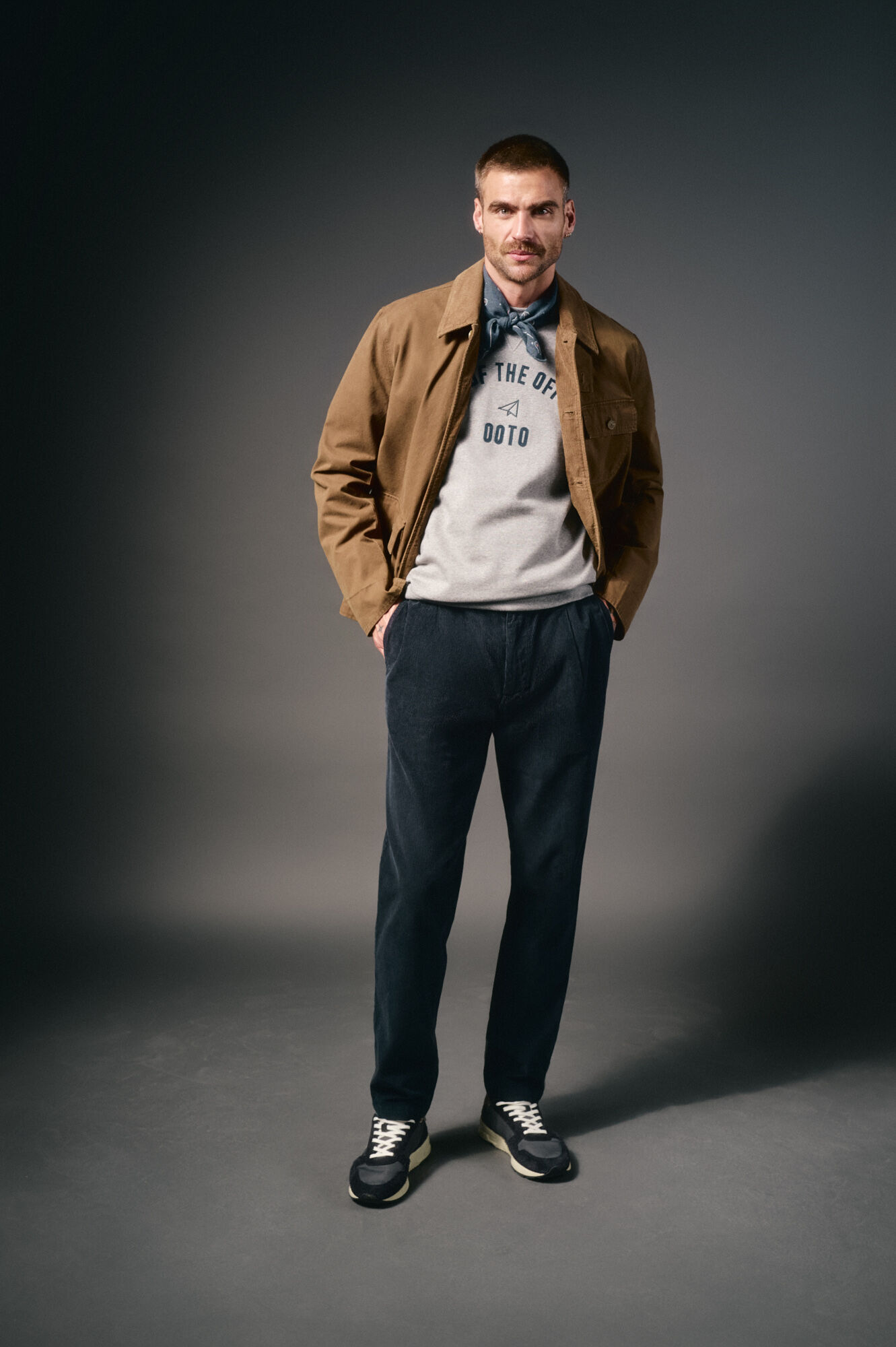 OOTO Blus&atilde;o de trabalho com gola de veludo cotel&ecirc;