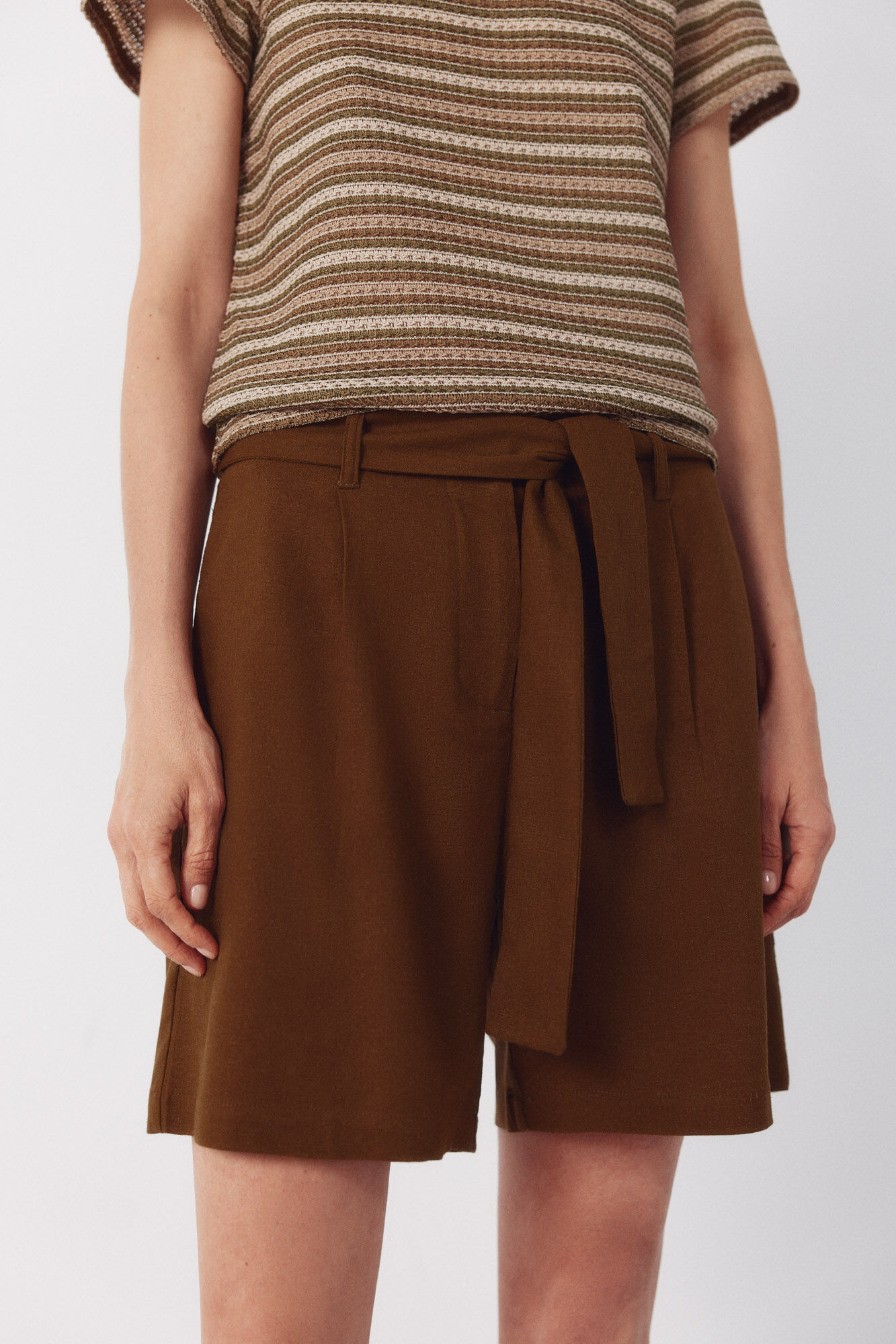 Cortefiel Linen bermuda shorts shorts Dark brown