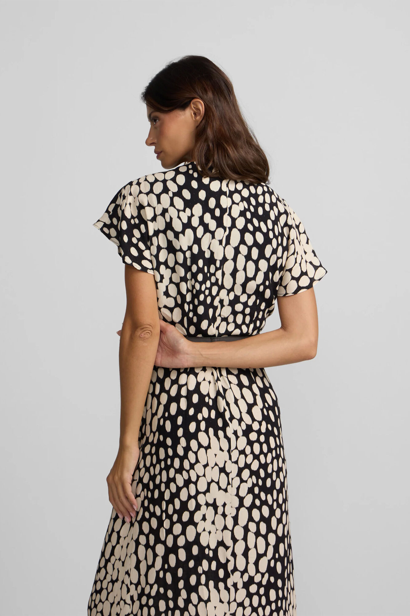 Silbon Vestido midi drapeado lunares