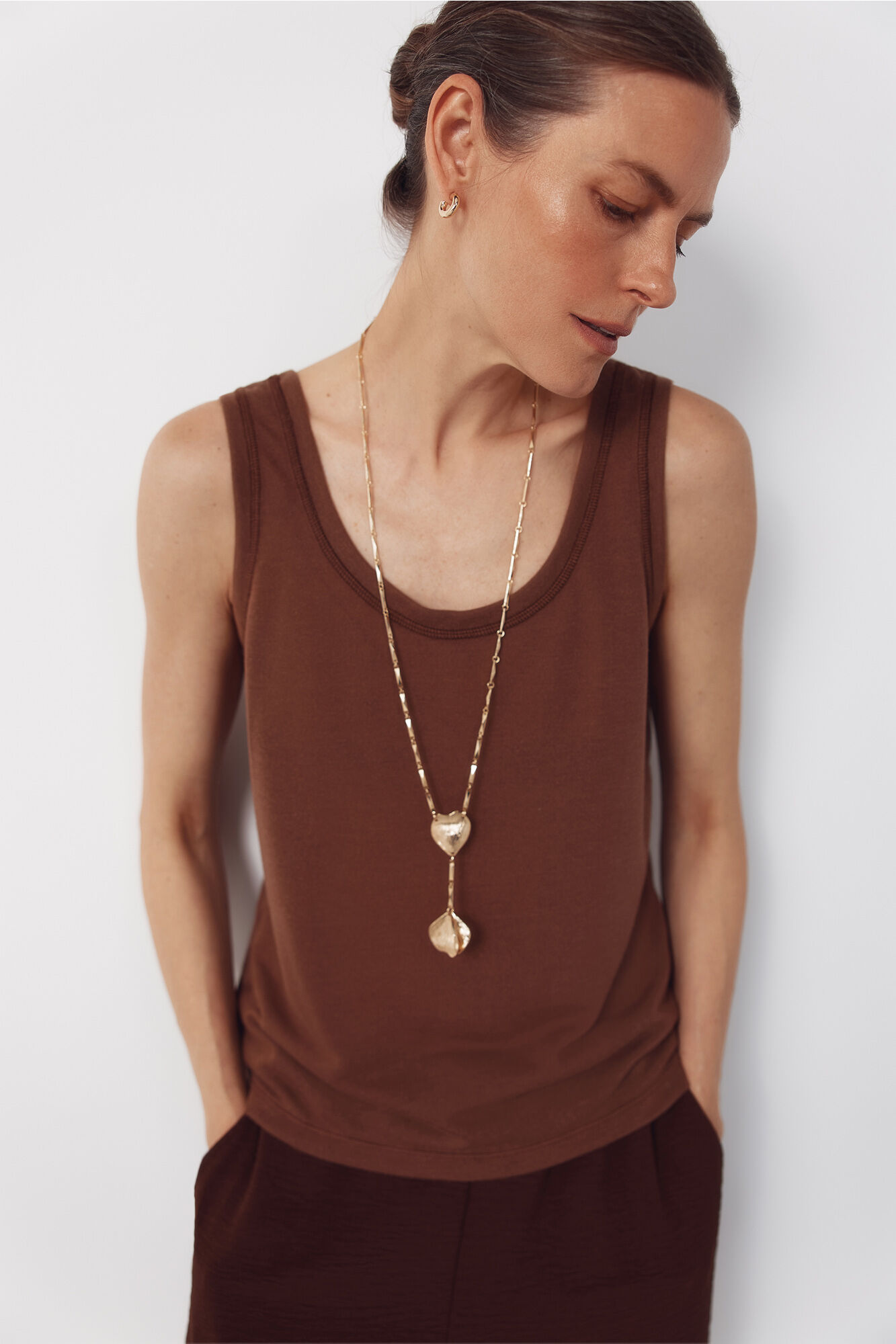 Cortefiel Long petal necklace