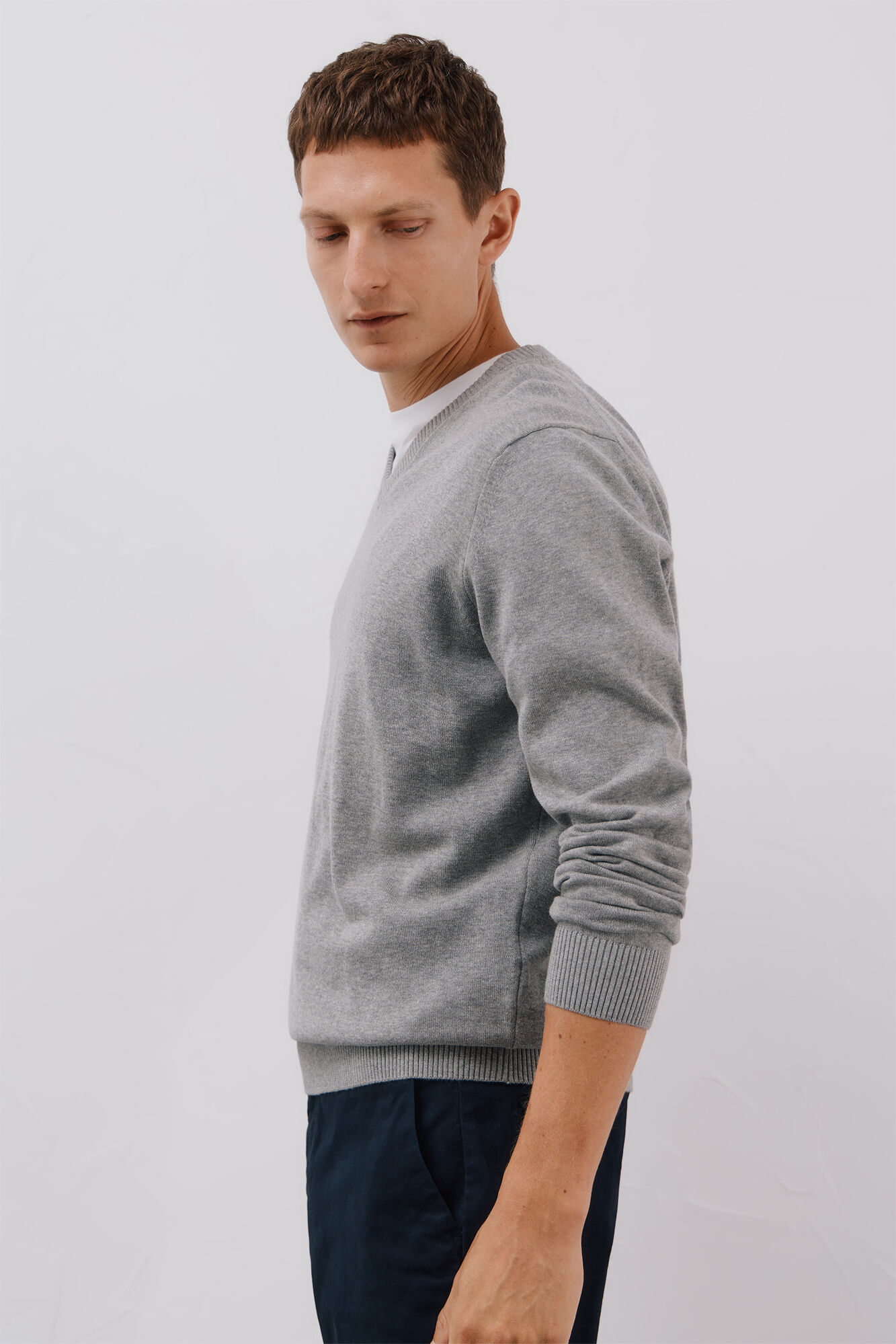 Cortefiel Fine jersey-knit cotton v neck jersey Grey