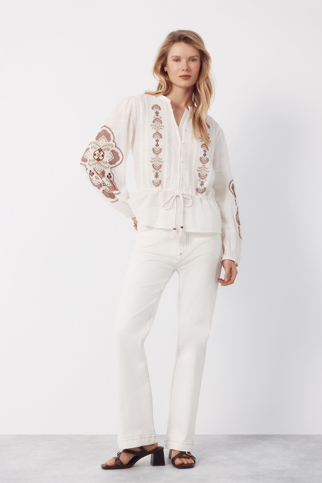 Cortefiel Embroidered blouse with adjustable waist Ivory