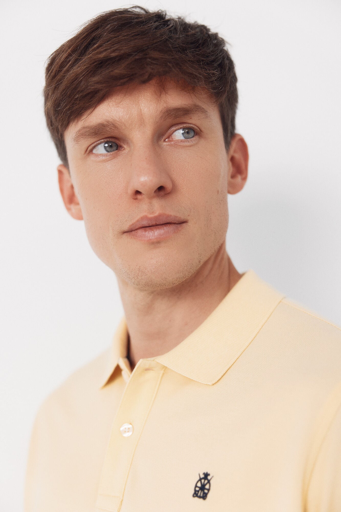 Cortefiel Piqu&eacute; basic polo shirt Yellow