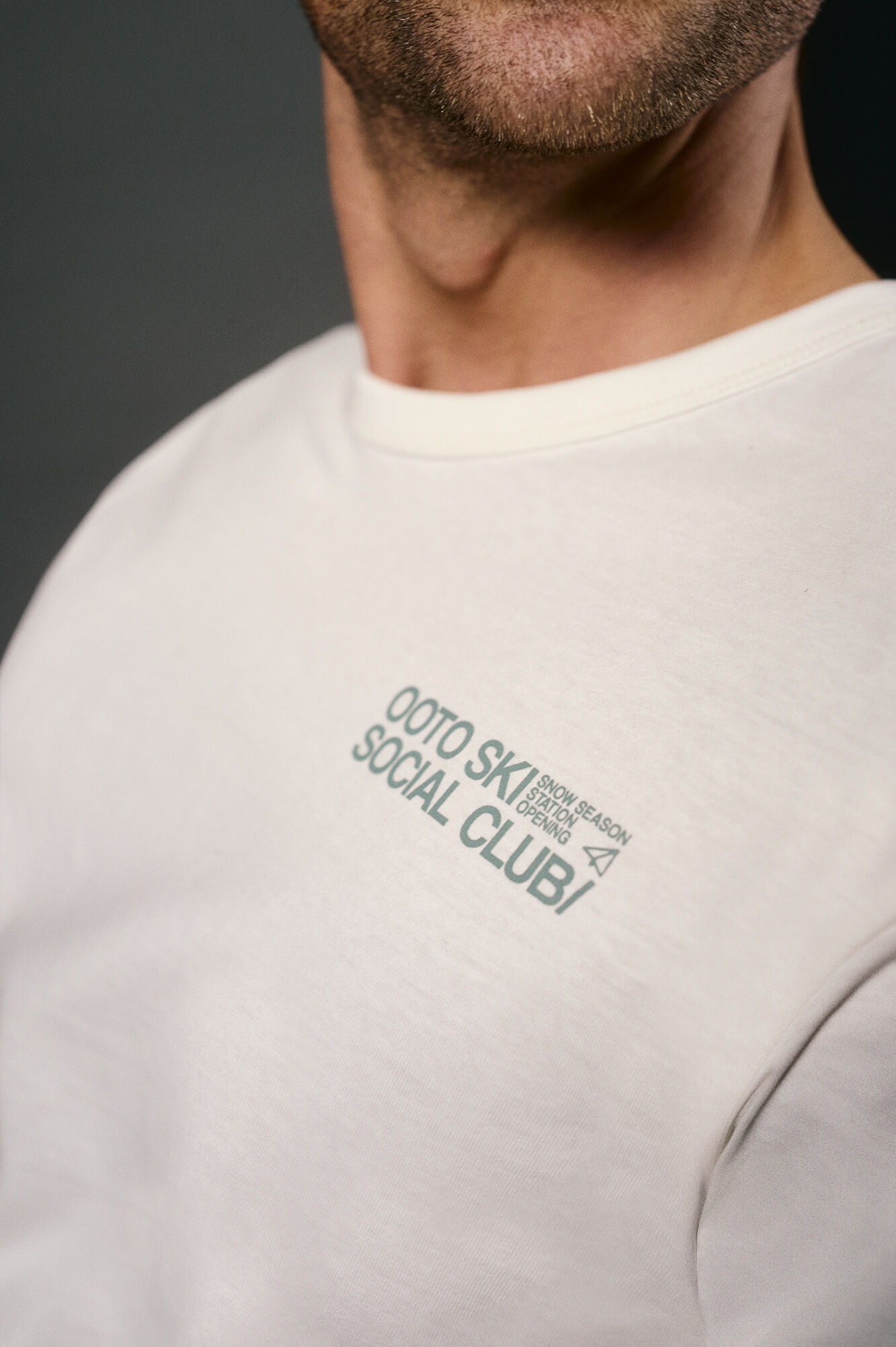 OOTO T-shirt gr&aacute;fica Ecru