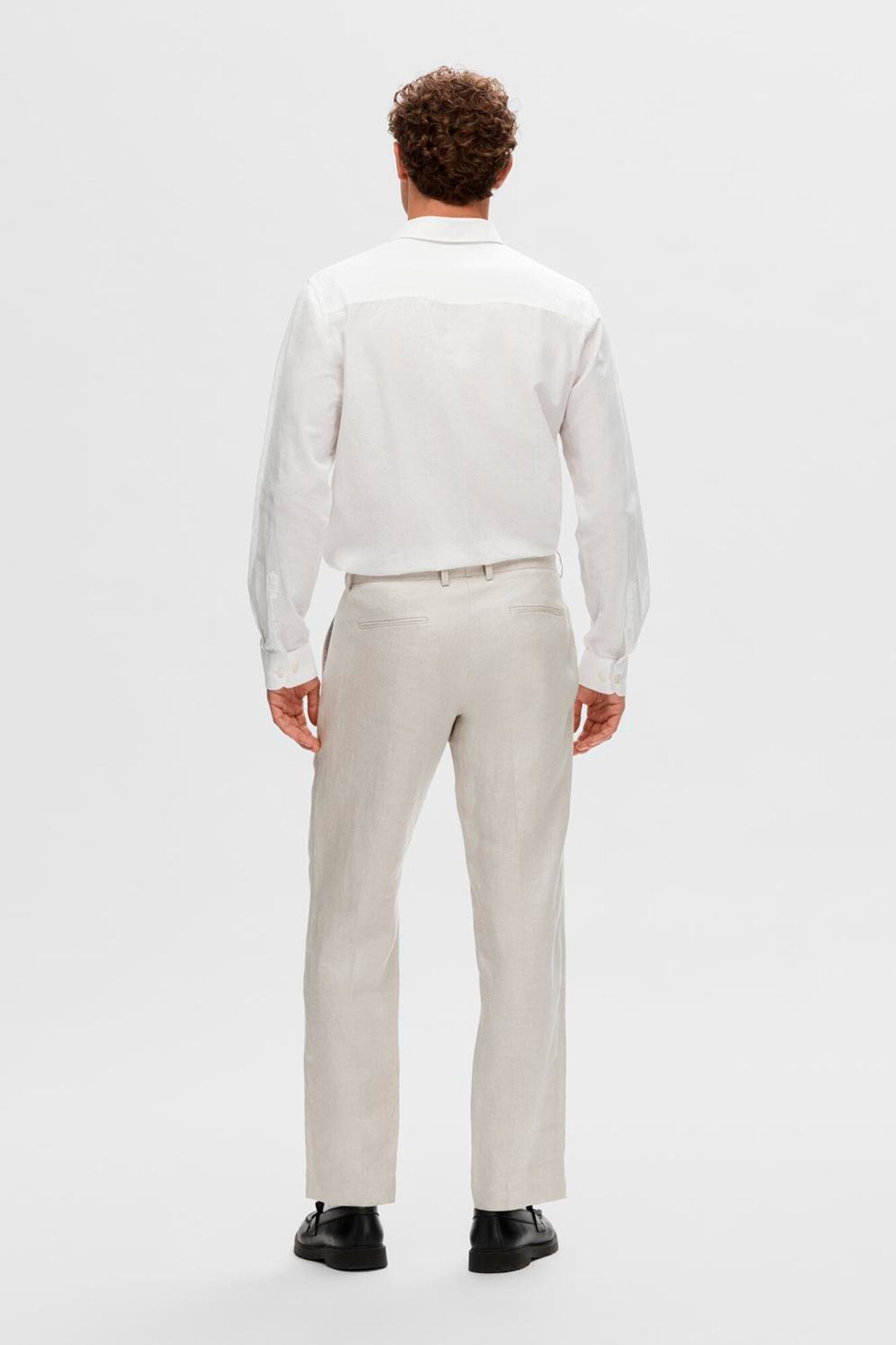 Selected Cal&ccedil;as de fato 100% linho. Castanho