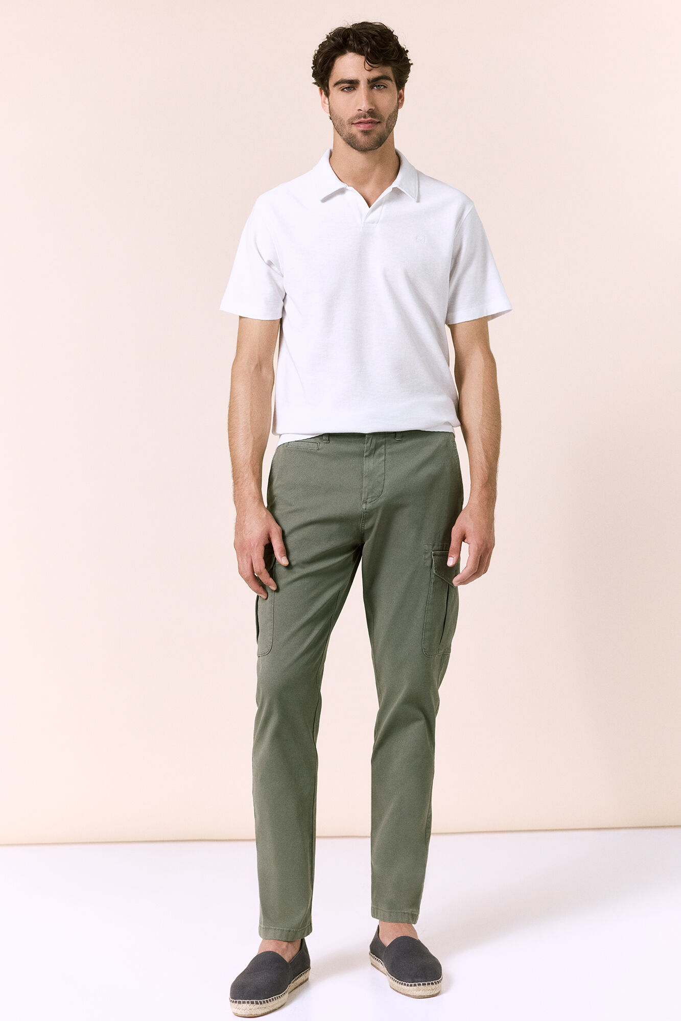 OOTO Polo piqu&eacute; gola em V