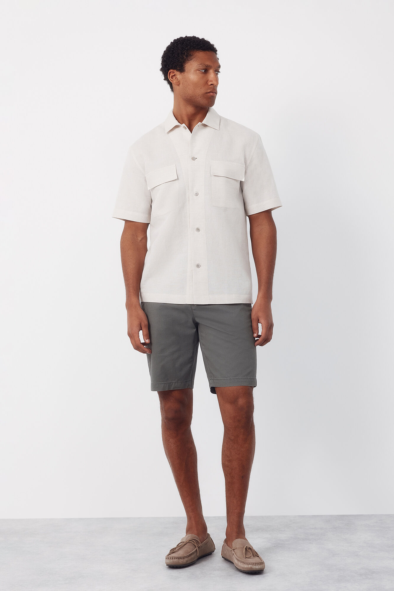 Cortefiel Bermuda chinos regular print