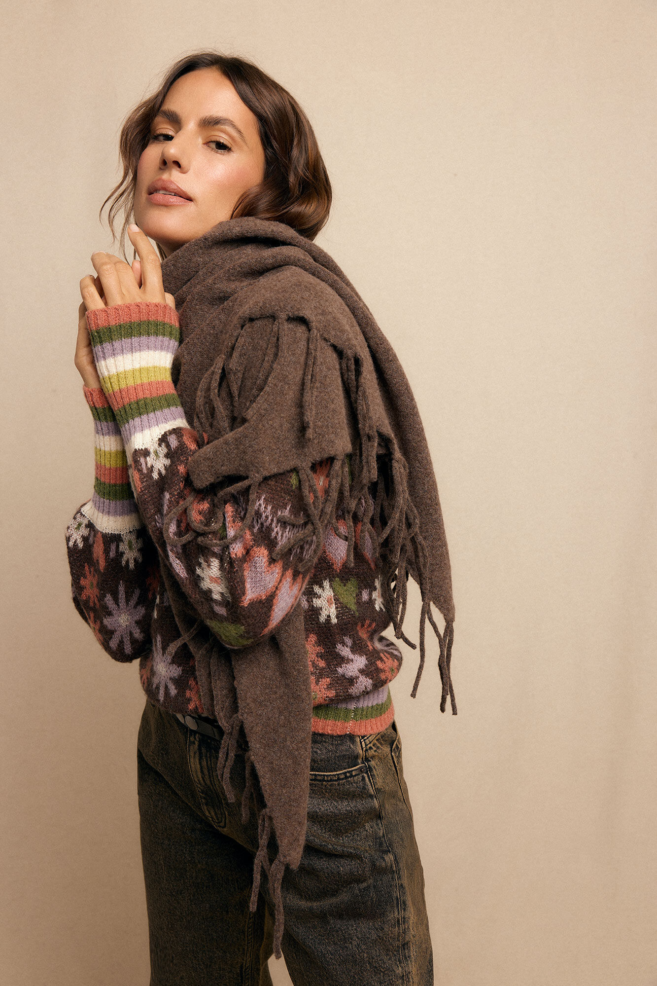 Slowlove Xale com franjas grossas