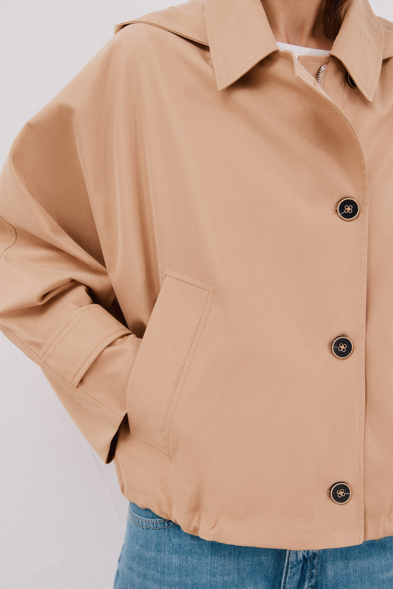 Cortefiel Short trench coat Beige