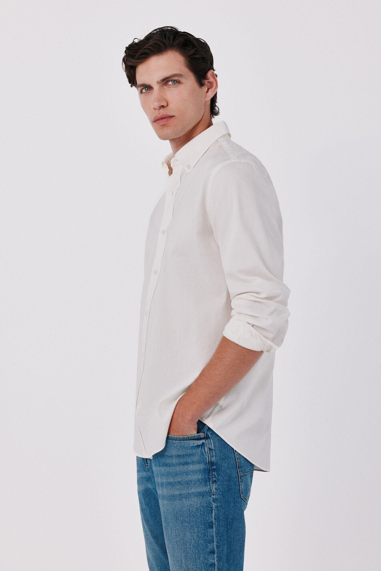 Cortefiel Camisa lisa em oxford leve Ecru