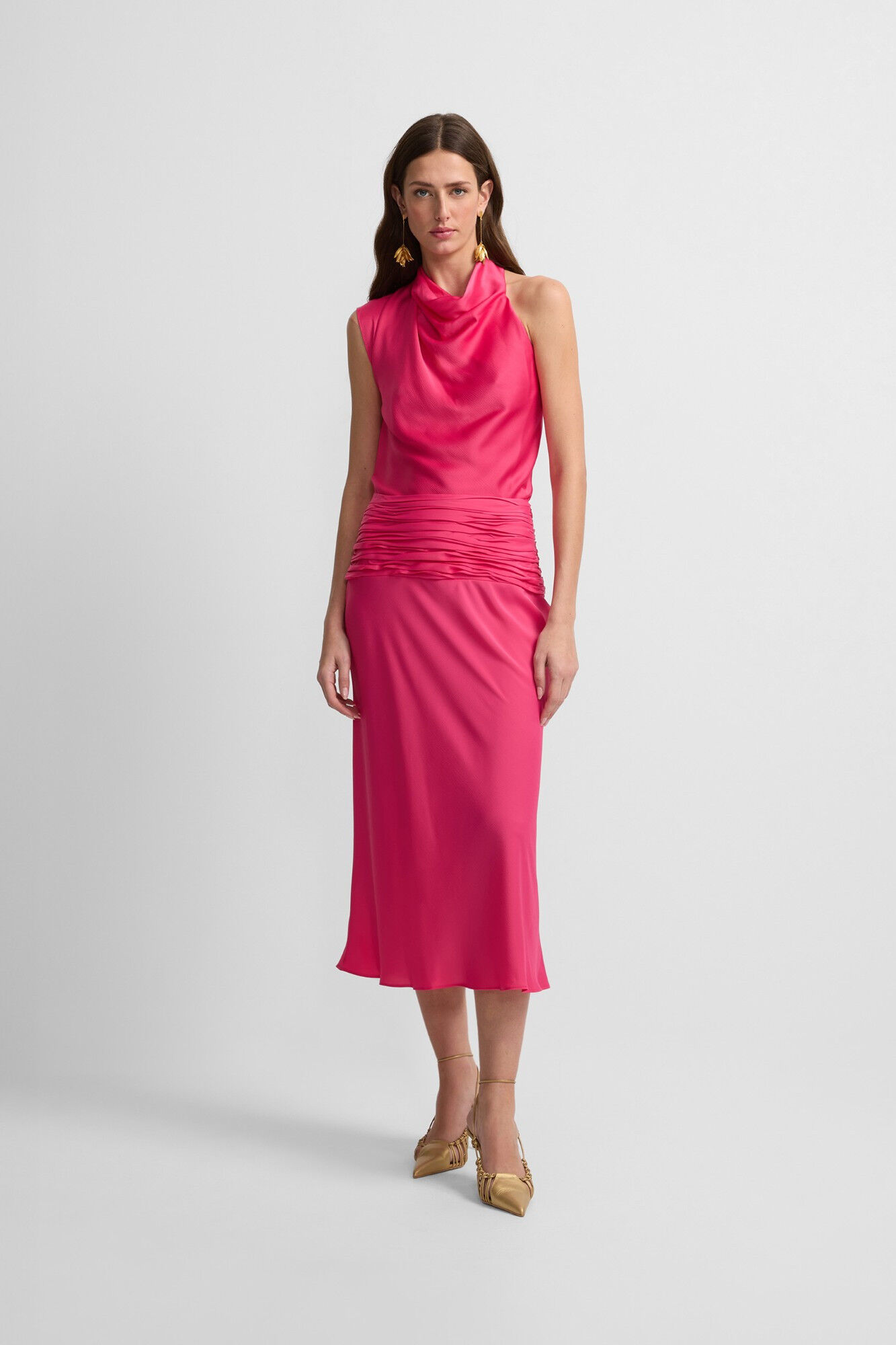 Silbon Top de cetim assim&eacute;trico Subiu