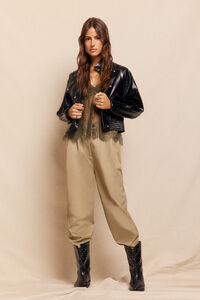 Slowlove Pantalón de sarga con pinzas trabillas para el cinturón bolsillos funcionales laterales pernera ancha cierre mediante cremallera oculta y botón