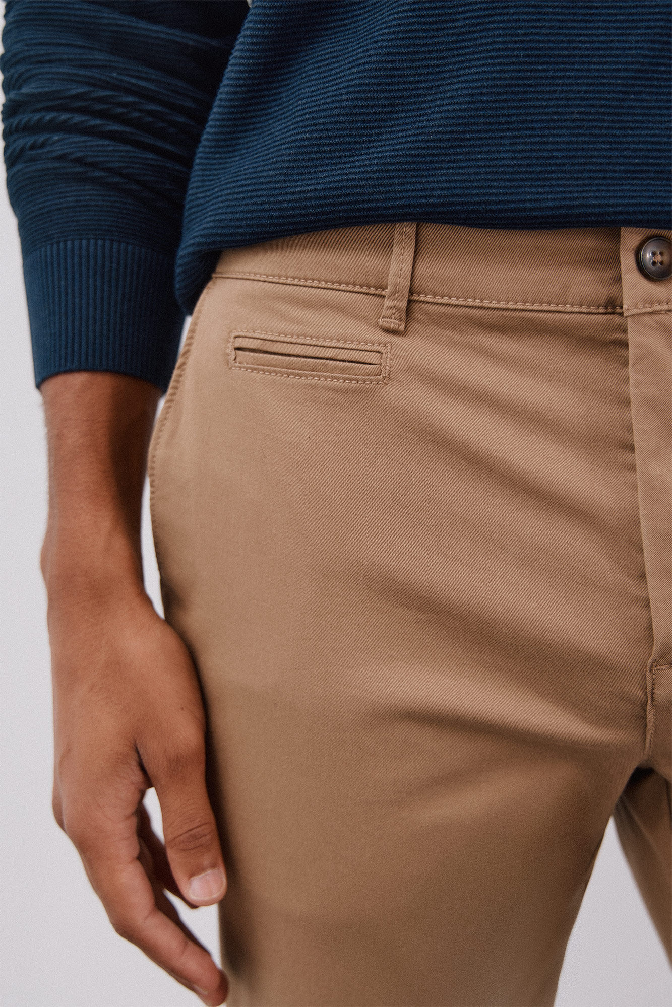 Cortefiel Slim fit lightweight chinos Beige
