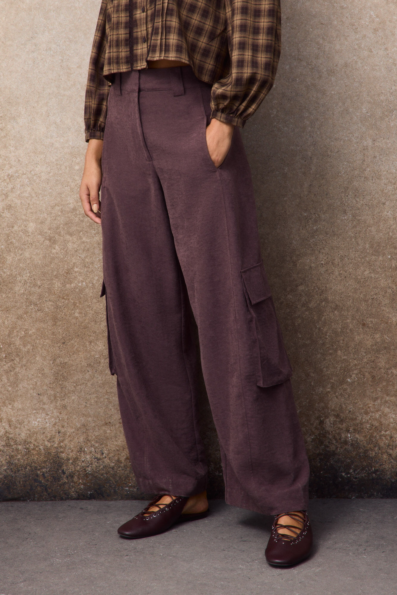 Slowlove Pantal&oacute;n cargo satinado