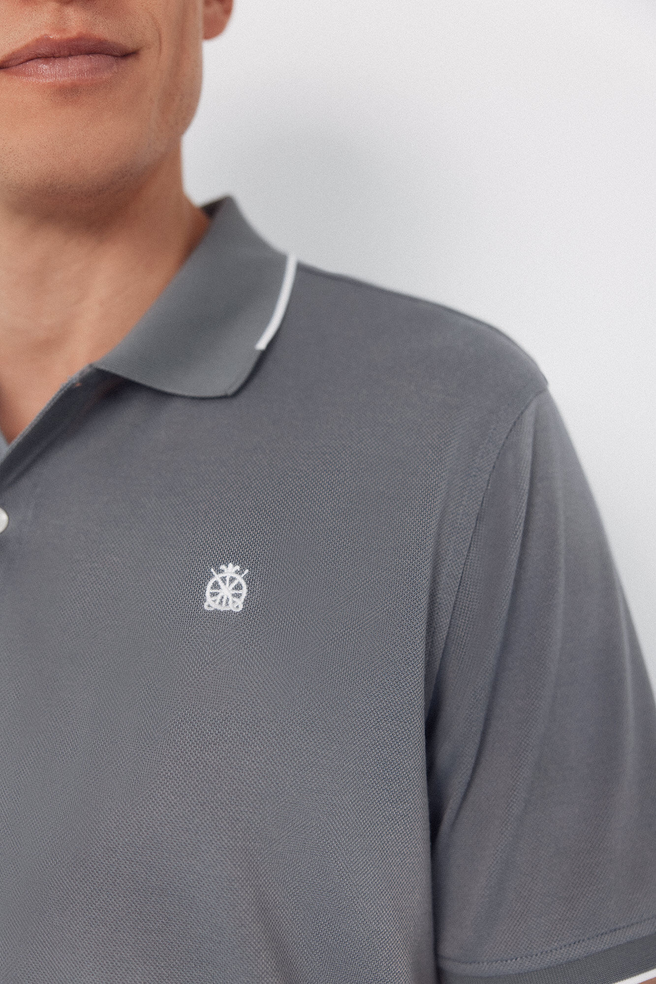 Cortefiel Coolmax&reg; jacquard collar polo shirt Grey