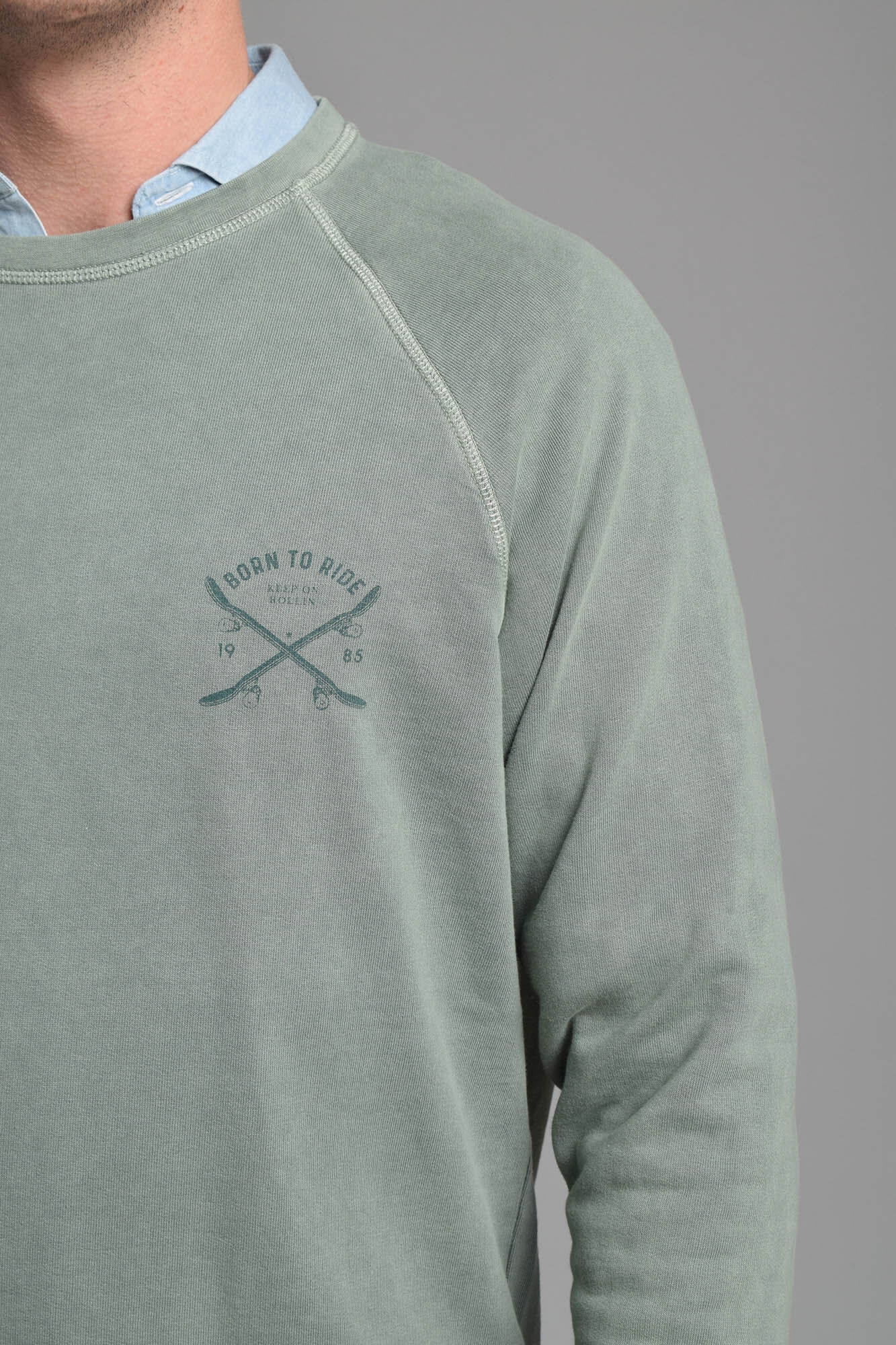 Cloking Sweatshirt lavado  Verde