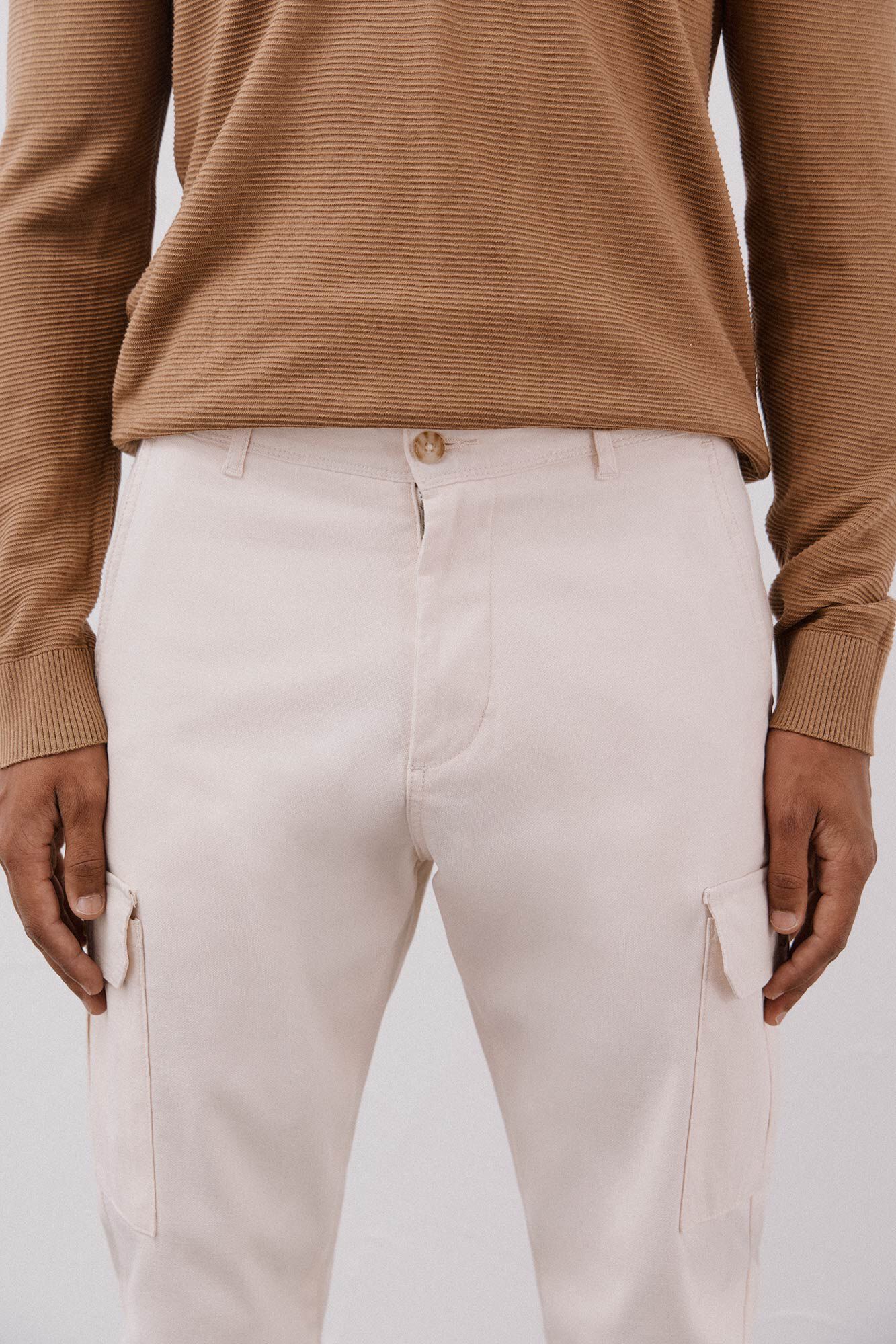 Cortefiel Cal&ccedil;as cargo leves Ecru