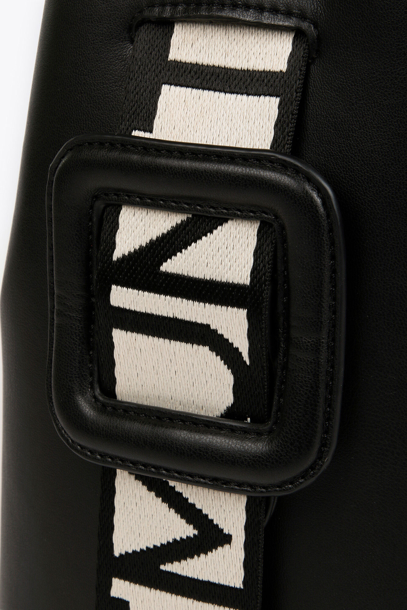 Lola Casademunt Bolsa de compras com al&ccedil;as com logotipo Preto