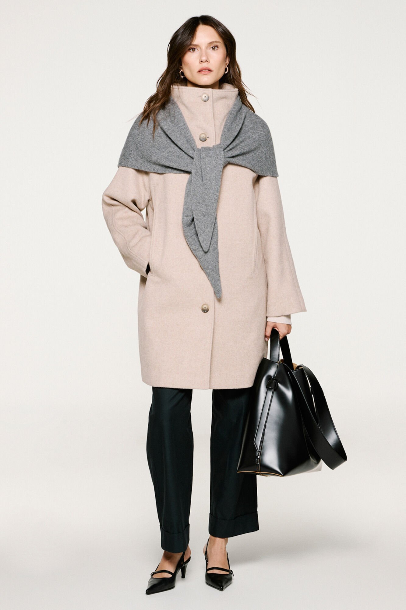 Selected Abrigo lana cuello chimenea.