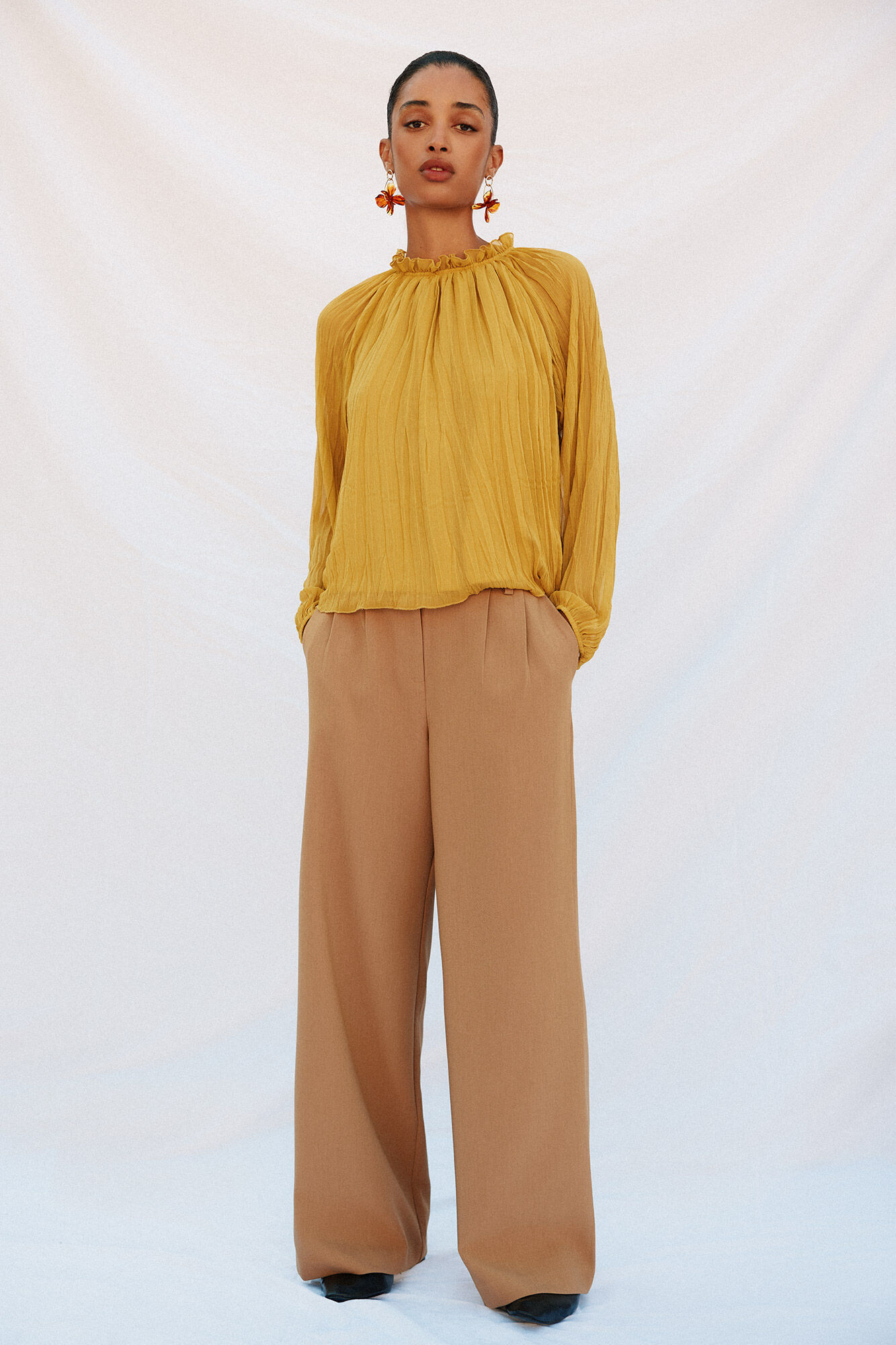 Cortefiel Flowy gathered blouse