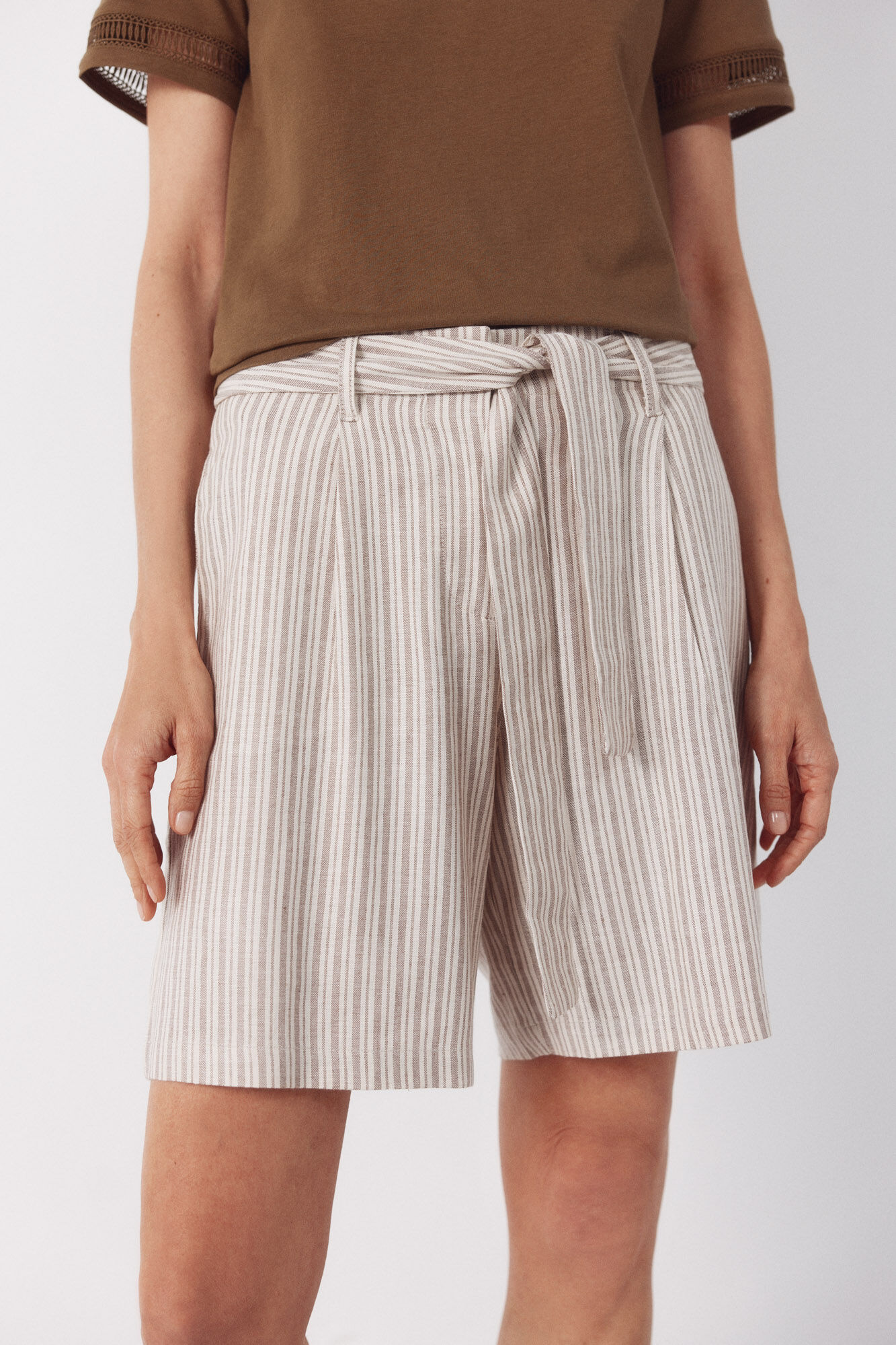Cortefiel Pantal&oacute;n bermuda con lino Estampado marr&oacute;n