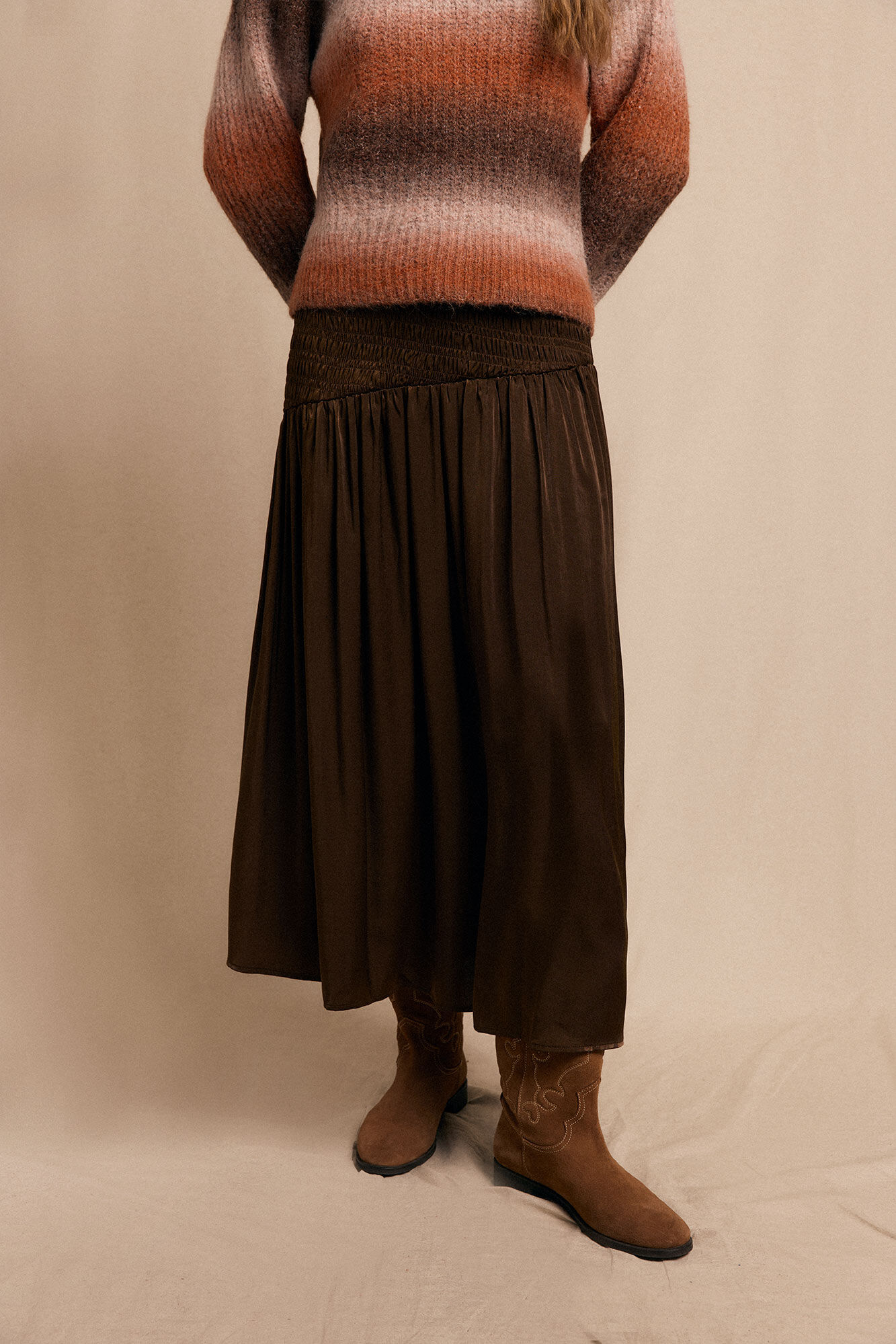 Slowlove Saia midi acetinada