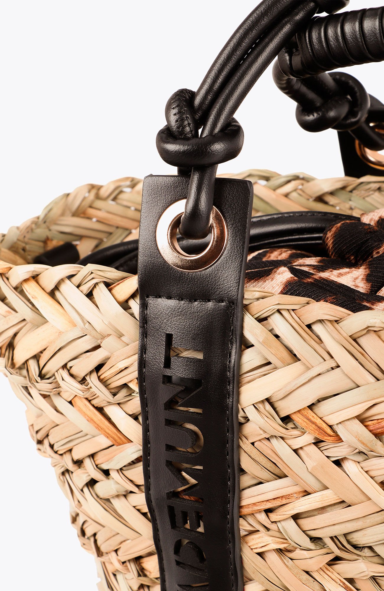 Lola Casademunt Cesto Mnii Tostado