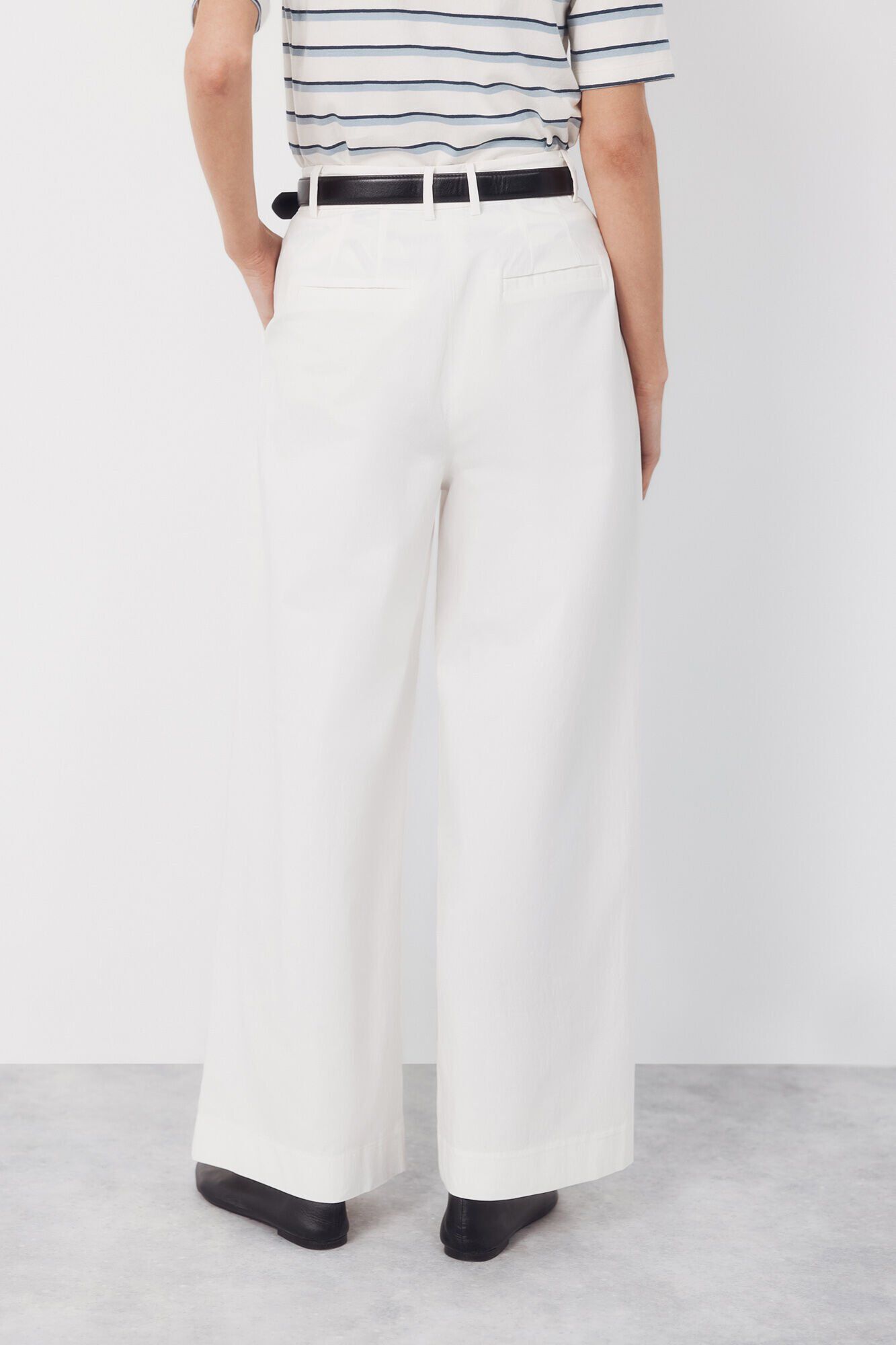 Cortefiel Cotton pleated trousers Ivory