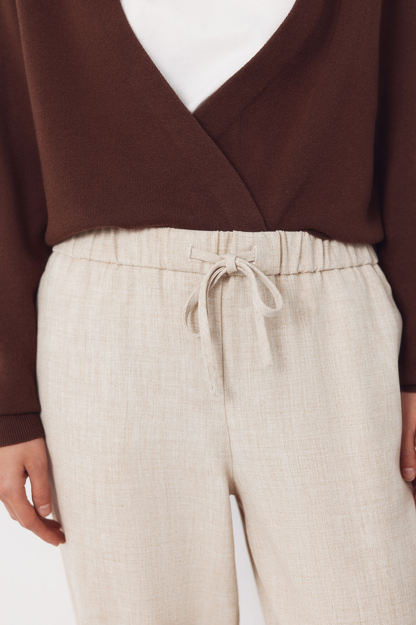 Cortefiel Women's jogger pants Ivory