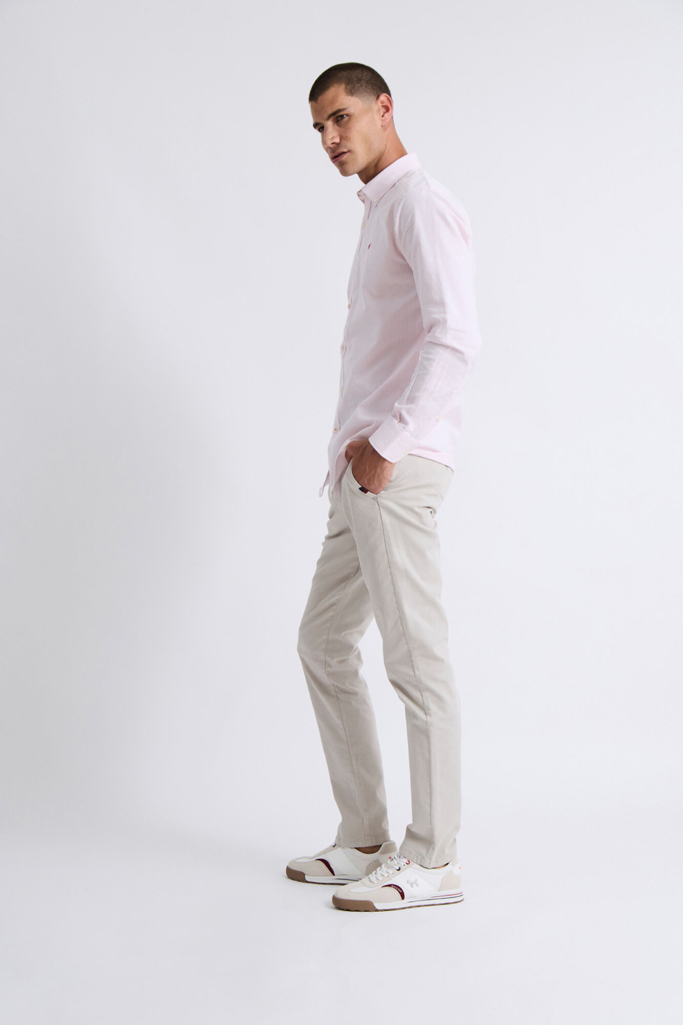 Williot Pantal&oacute;n Chino Slim Beige