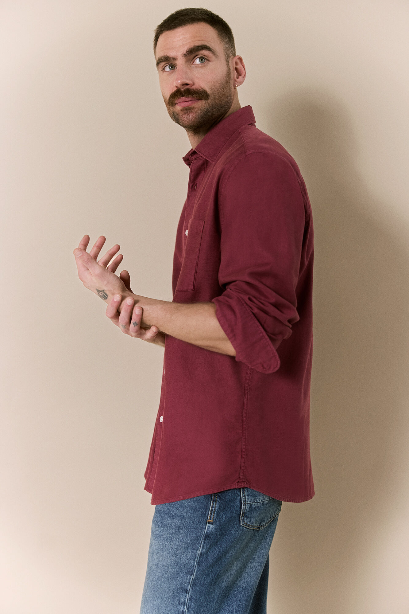 OOTO Camisa lisa fluida Granate