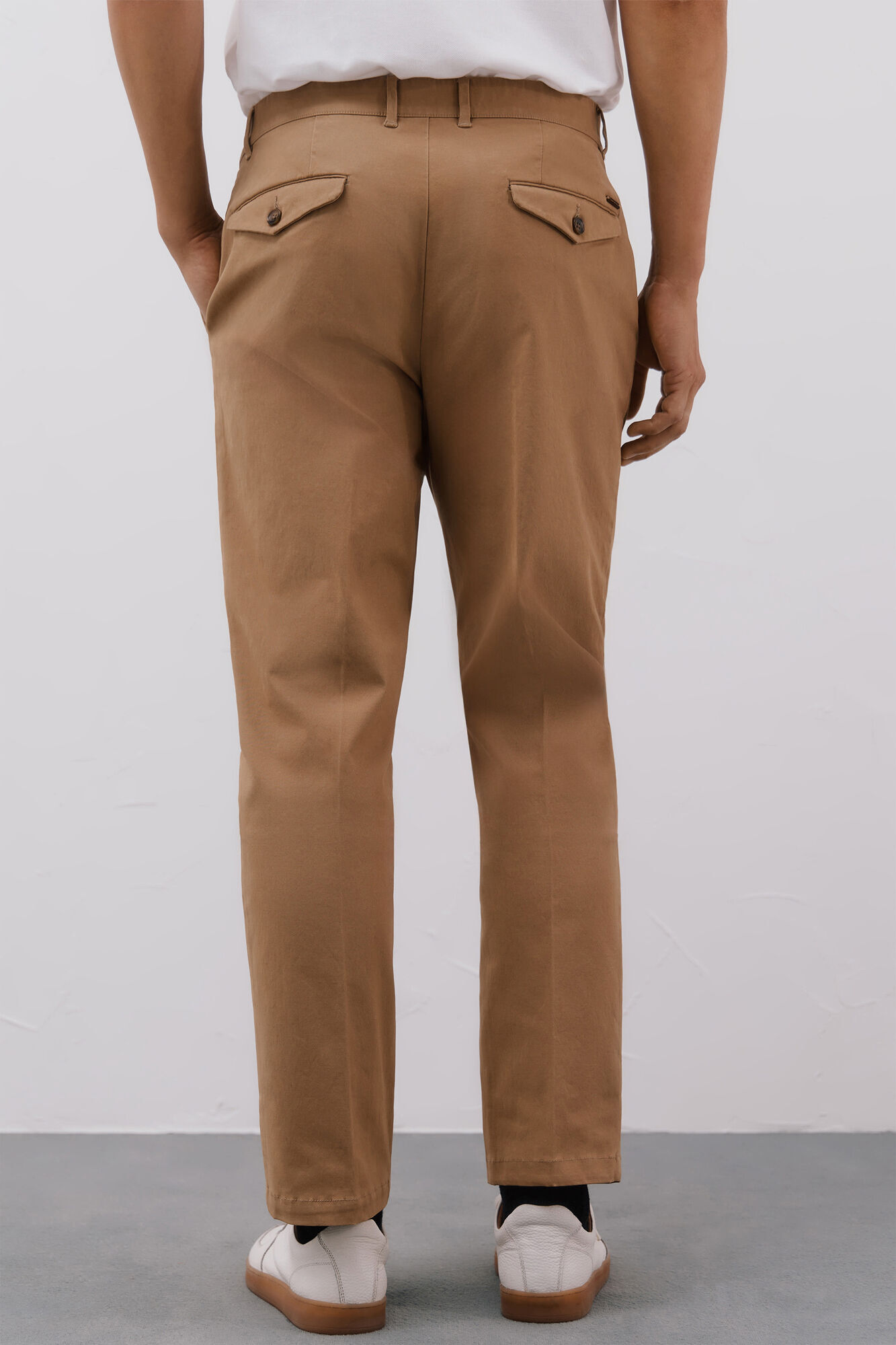 Cortefiel Regular fit comfort chinos Beige