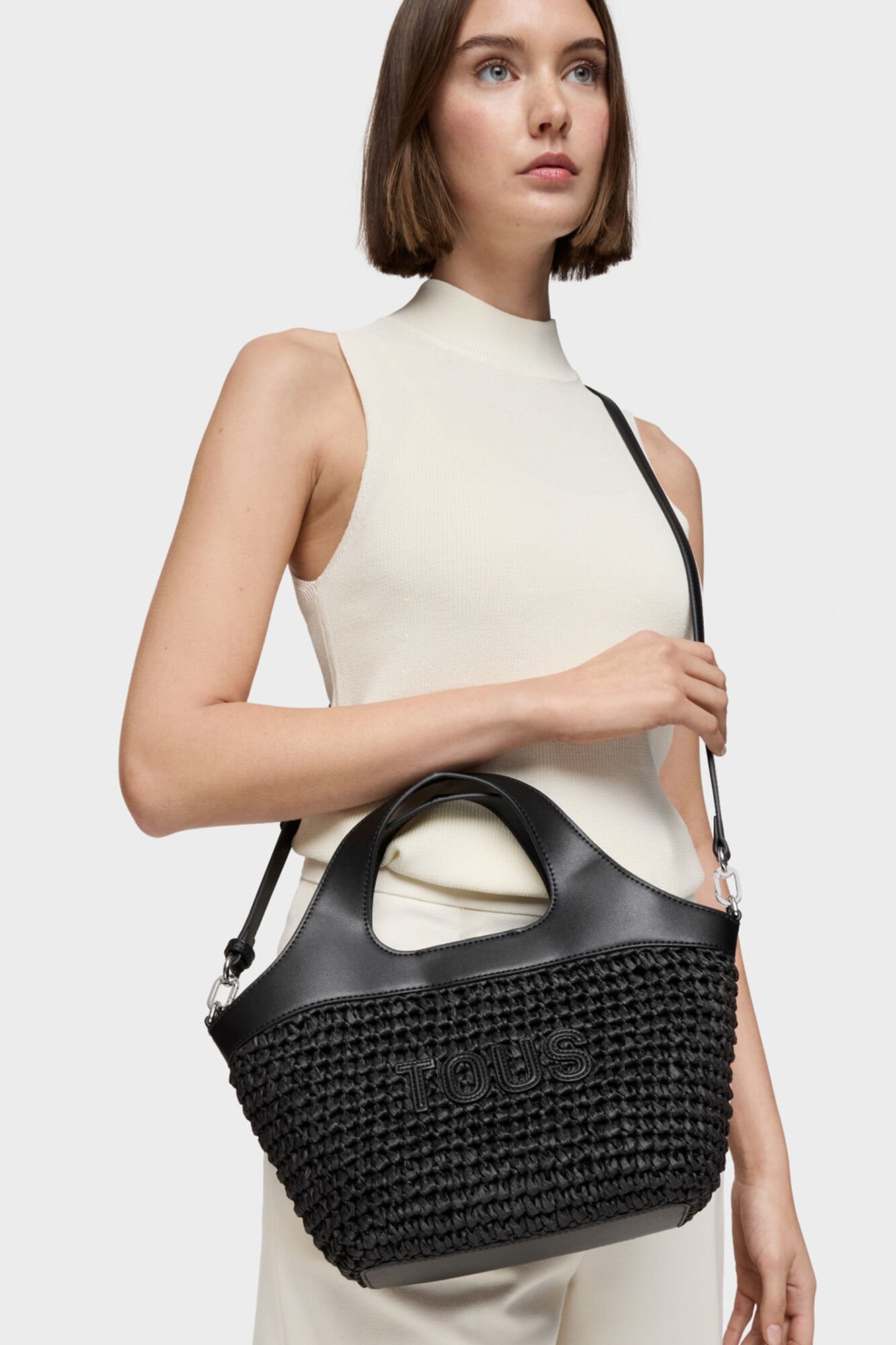 Tous Capazo mediano negro TOUS Lirio Rafia