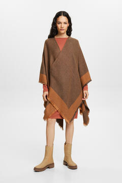 Cortefiel Recycled fibre checked poncho Camel