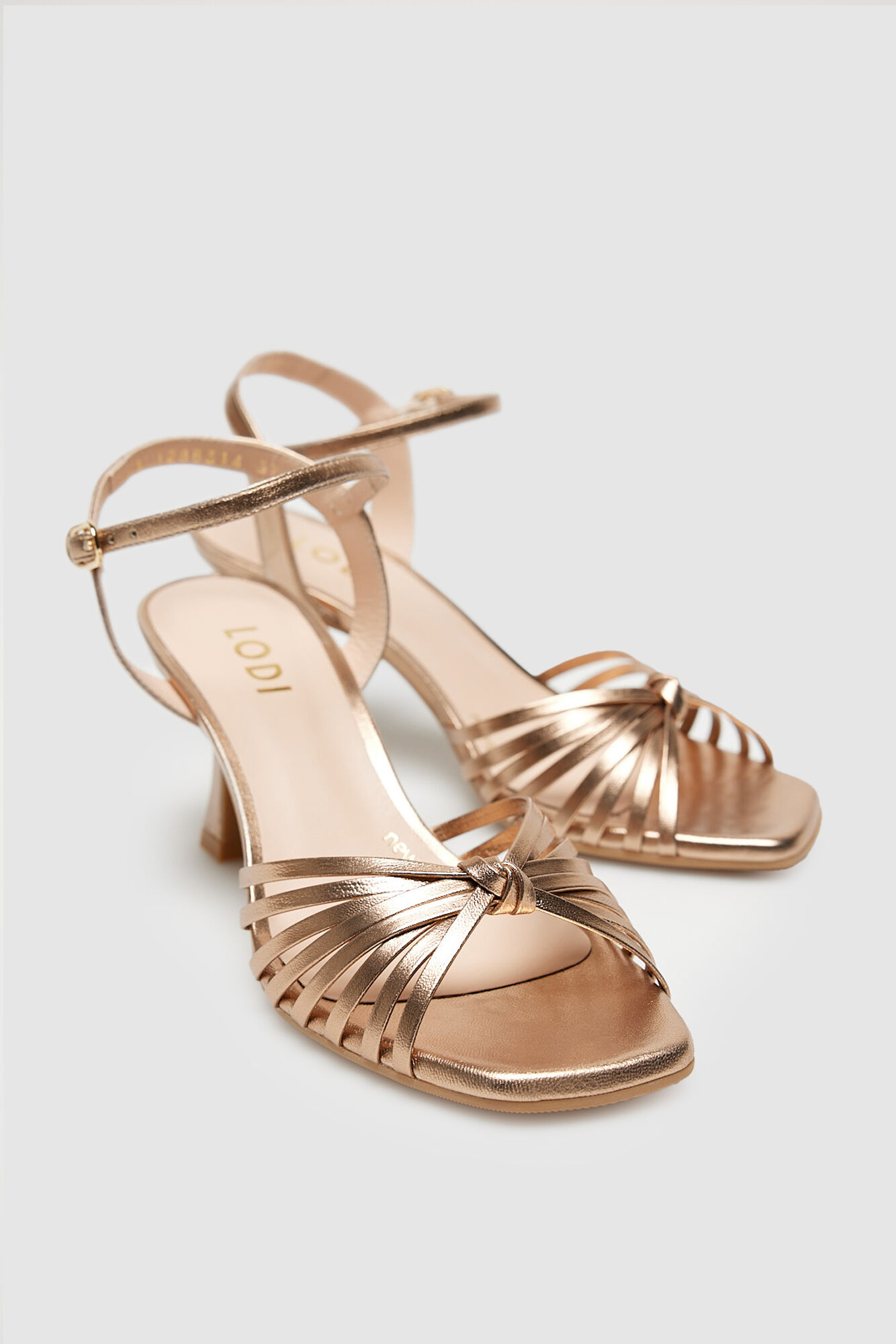 Lodi Sand&aacute;lias de mulher em pele  Dourado