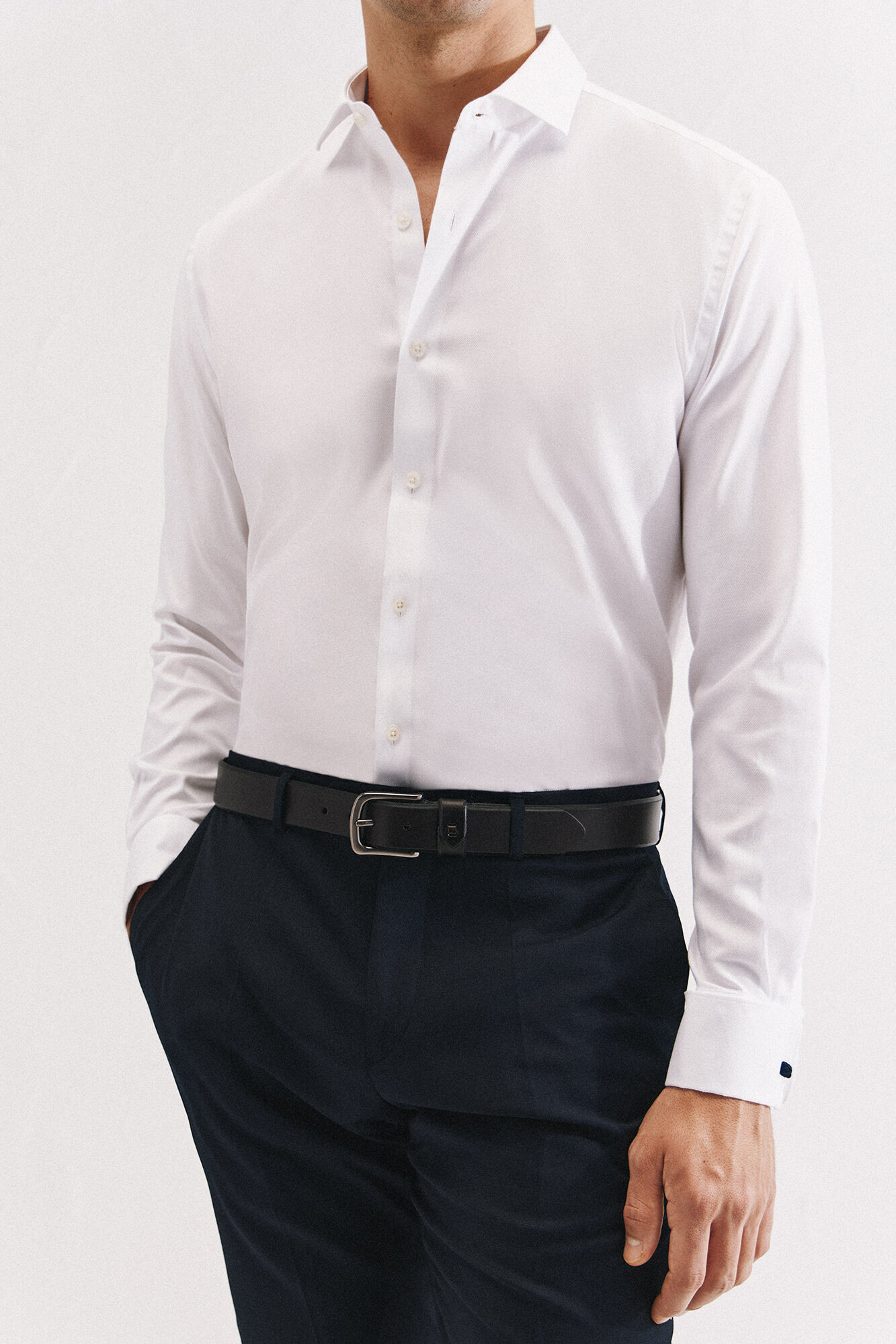 Cortefiel Camisa slim fit com abotoaduras e f&aacute;cil engomar Branco