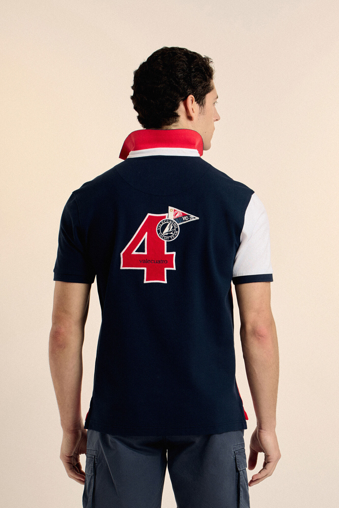 Valecuatro Flag pole