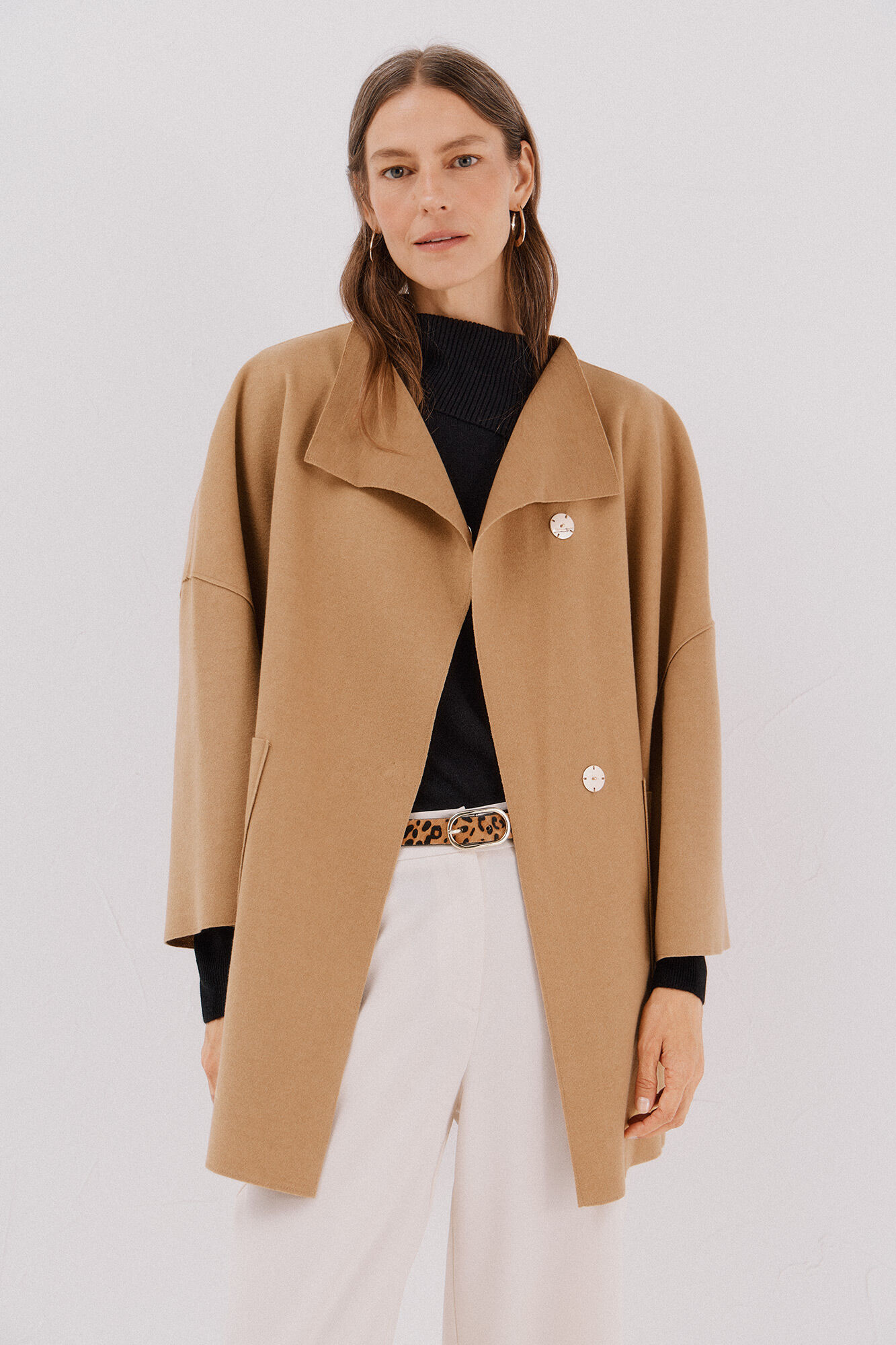 Cortefiel Abrigo capa con tejido ligero