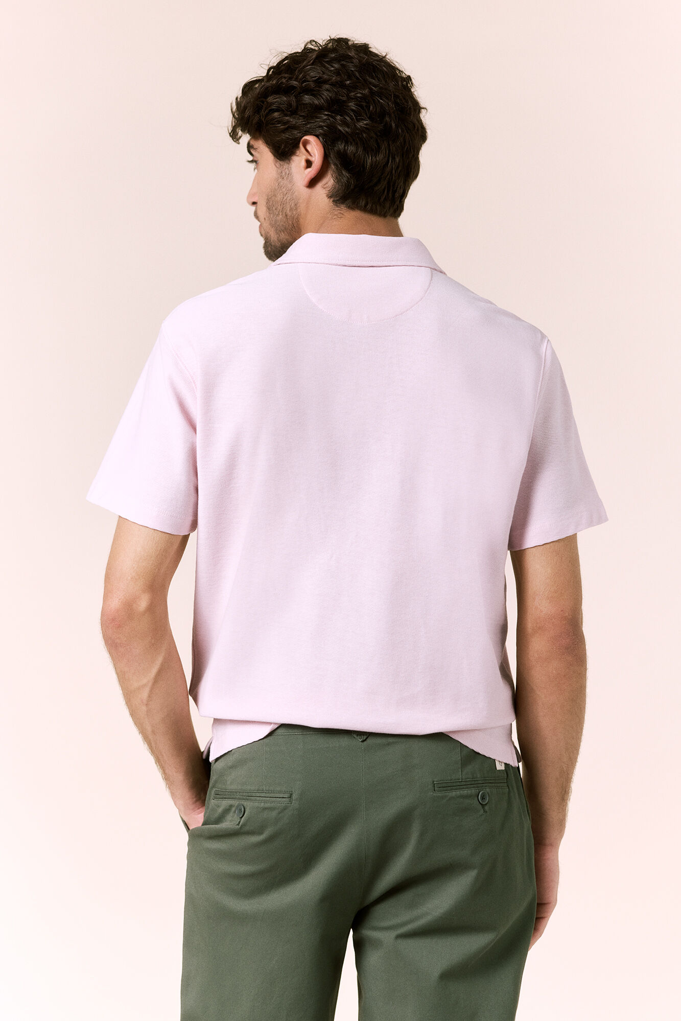 OOTO Polo piqu&eacute; cuello en V Rosa