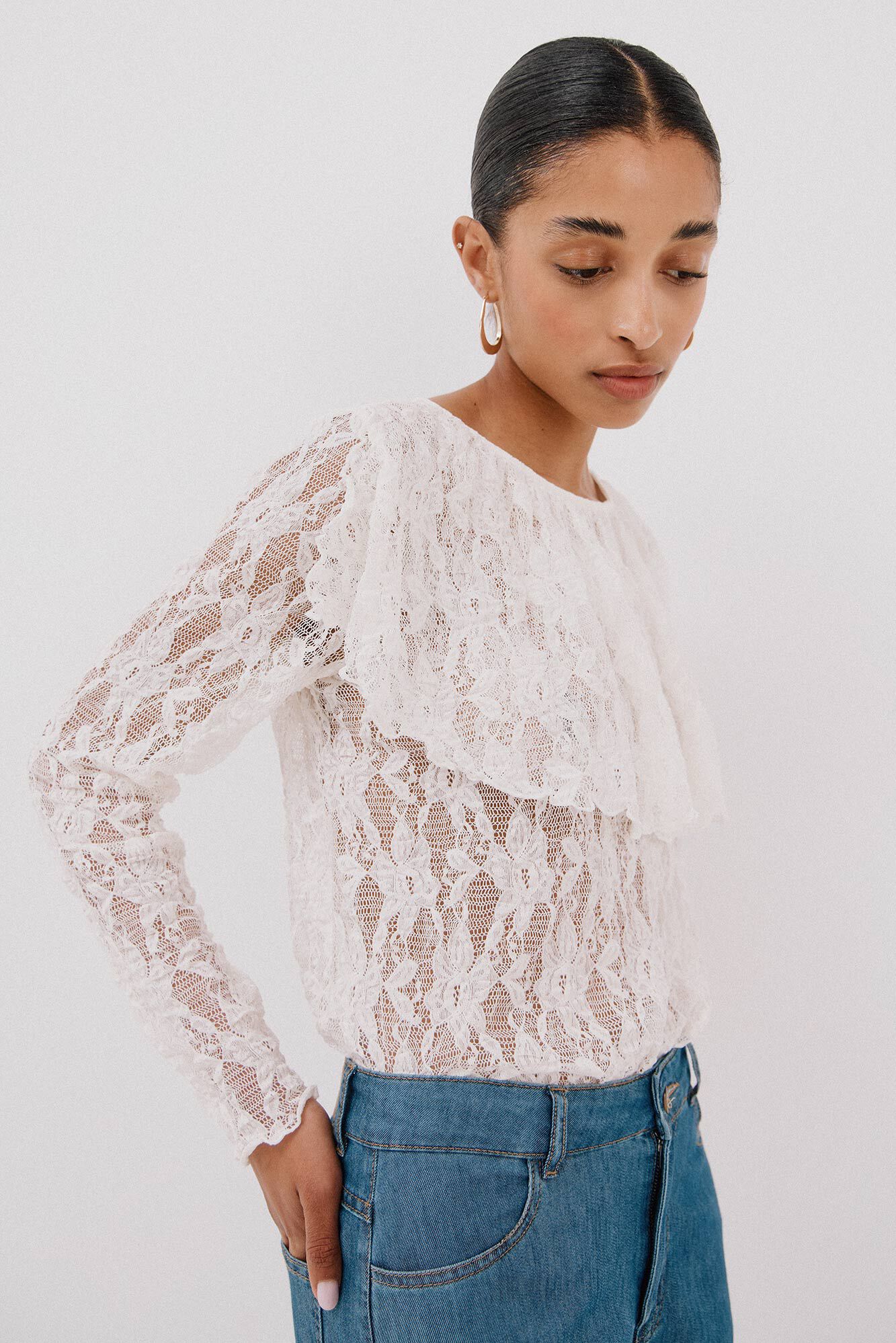 Cortefiel Flounced lace top White