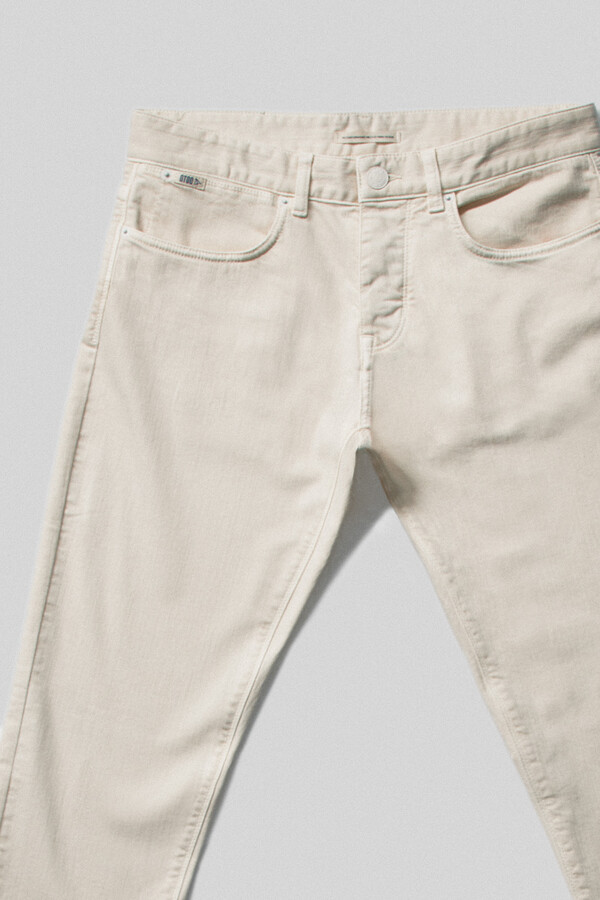 Cortefiel Coloured slim fit 5-pocket trousers. Ivory