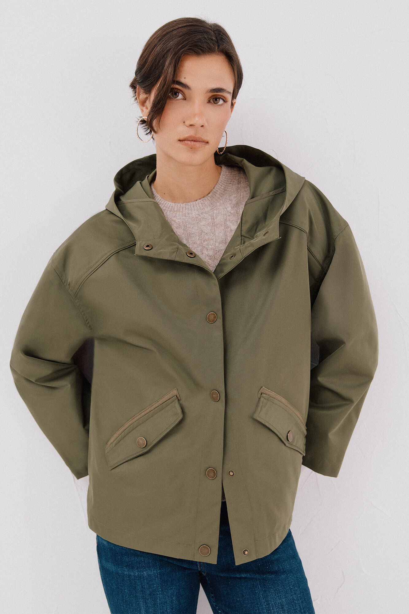 Cortefiel Jaqueta curta com bot&otilde;es de press&atilde;o