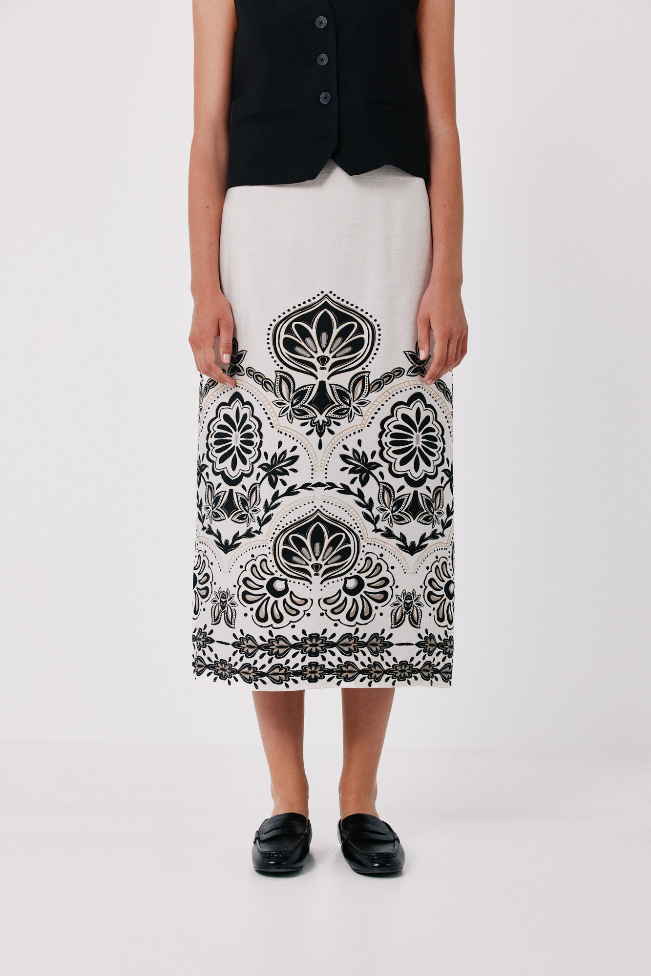 Cortefiel Printed straight skirt