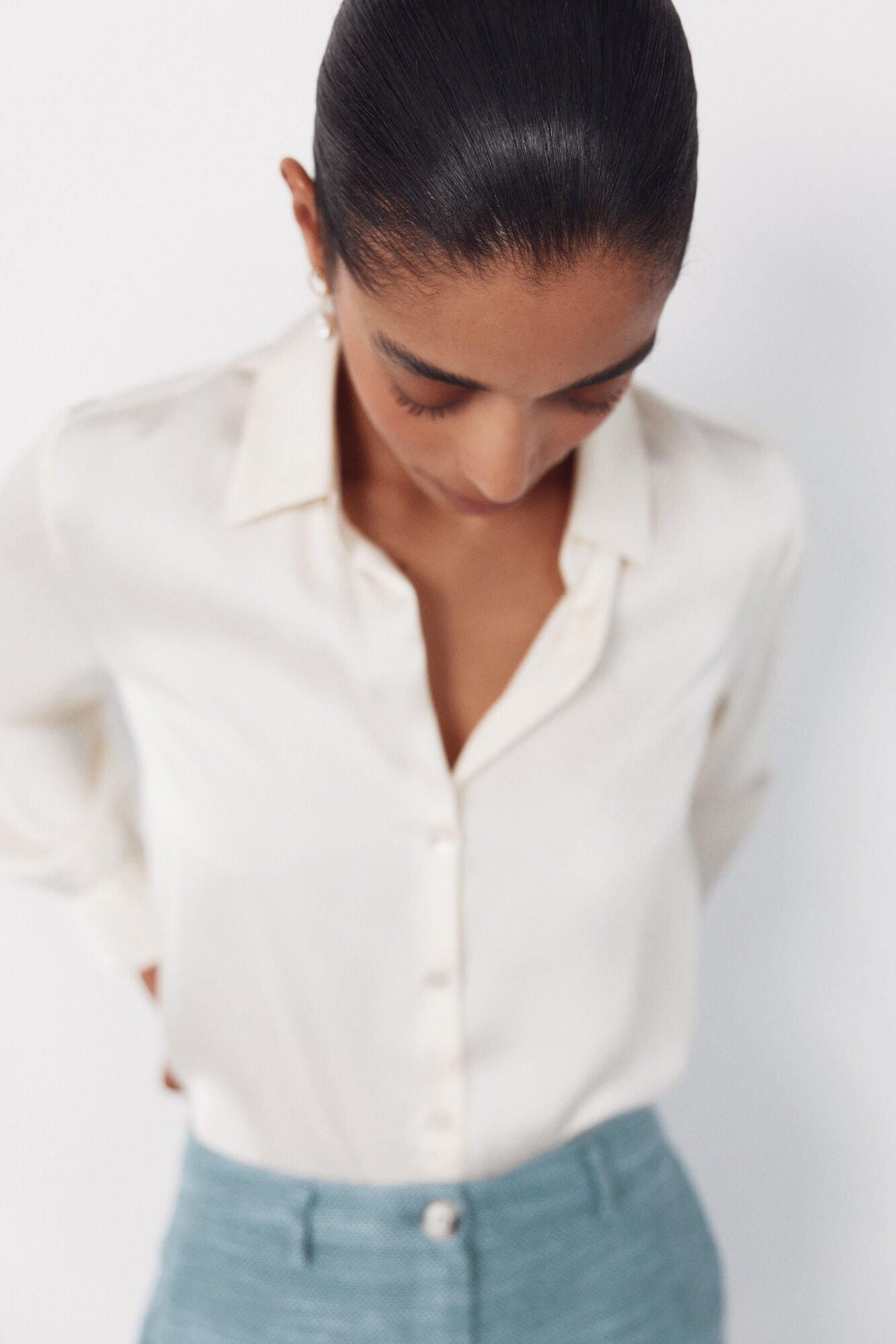 Cortefiel Satin-finish shirt Ivory