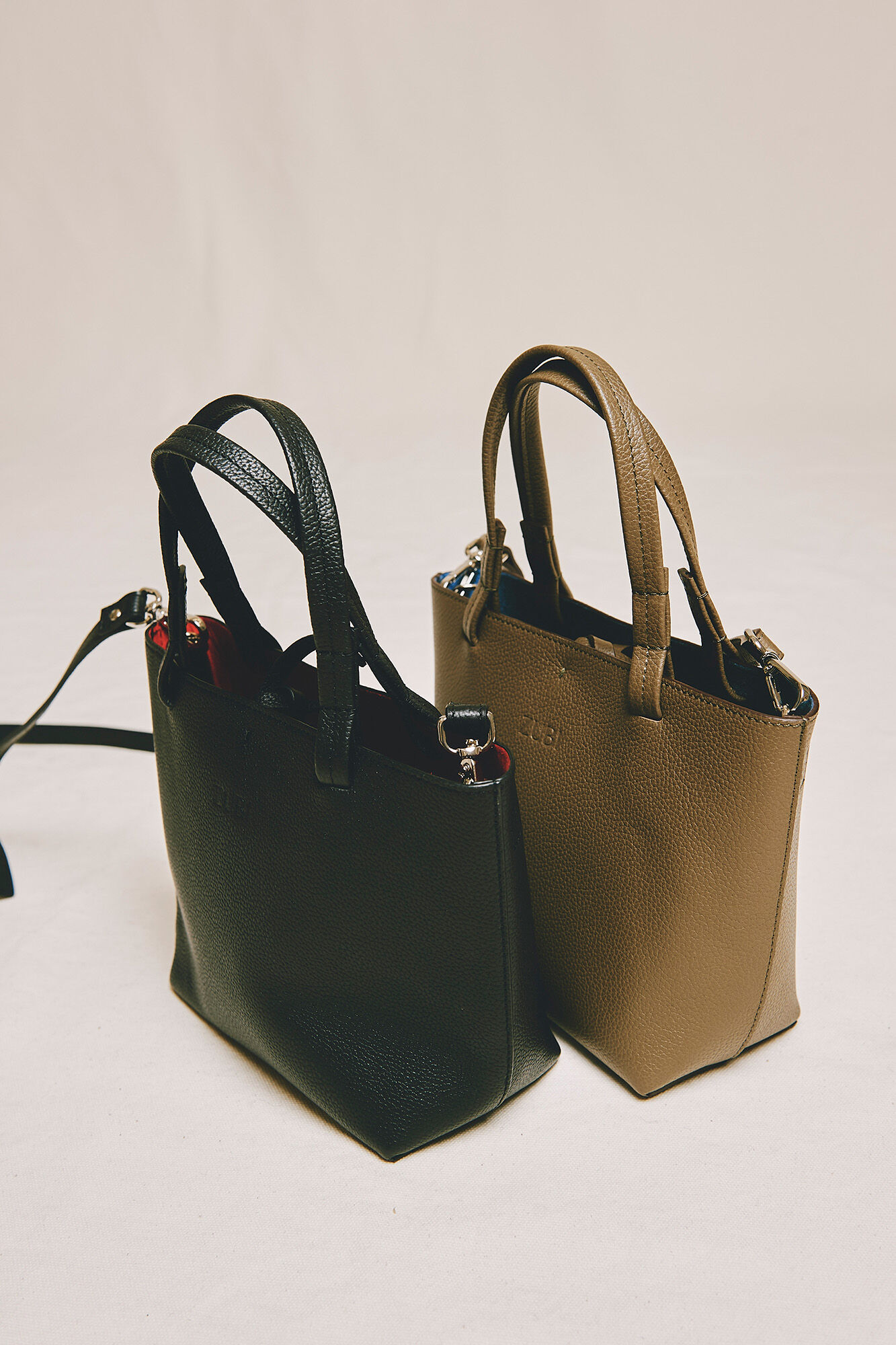 Zubi Bolsa tote Isak S de pele Preto