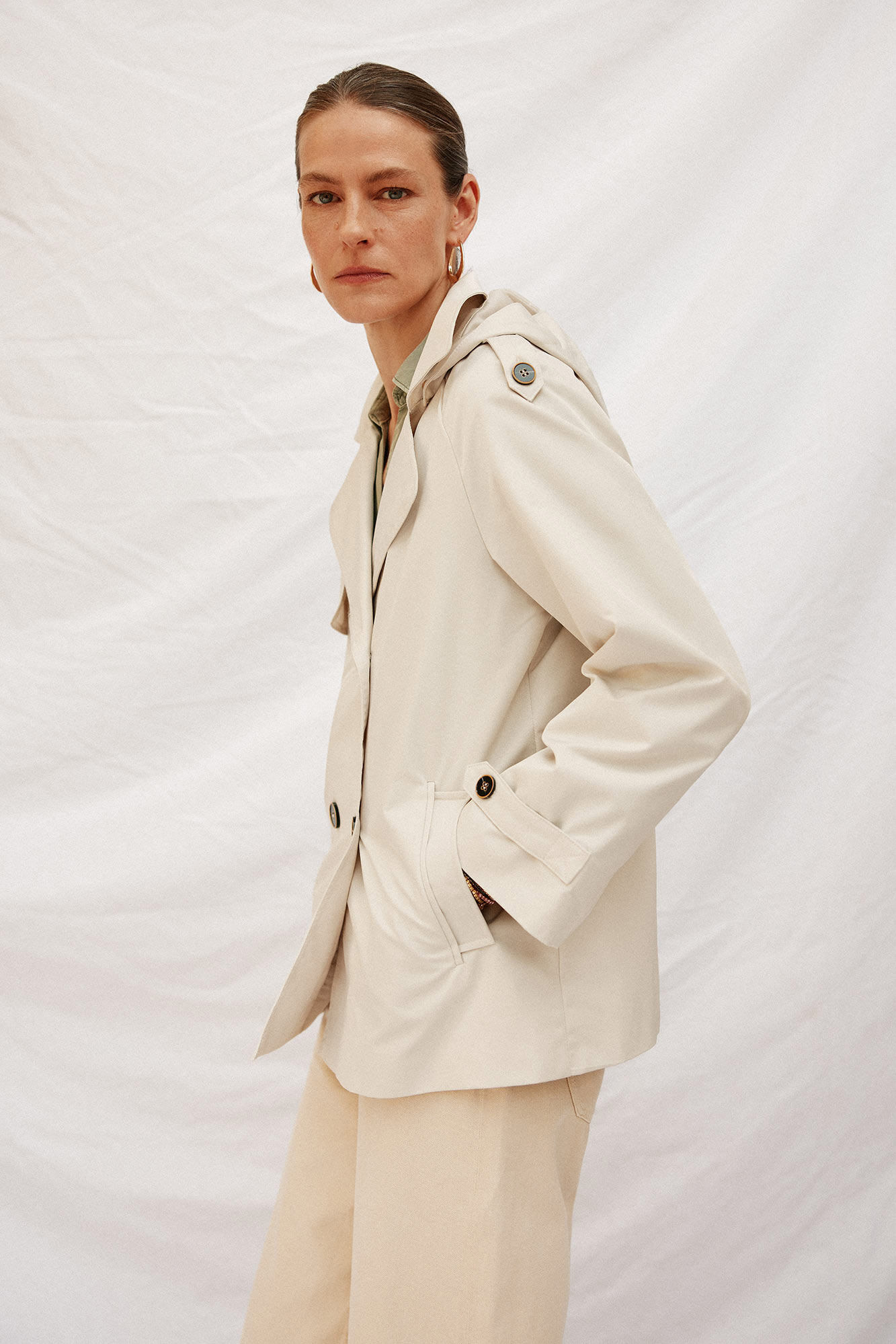 Cortefiel Short flared trench coat Nude
