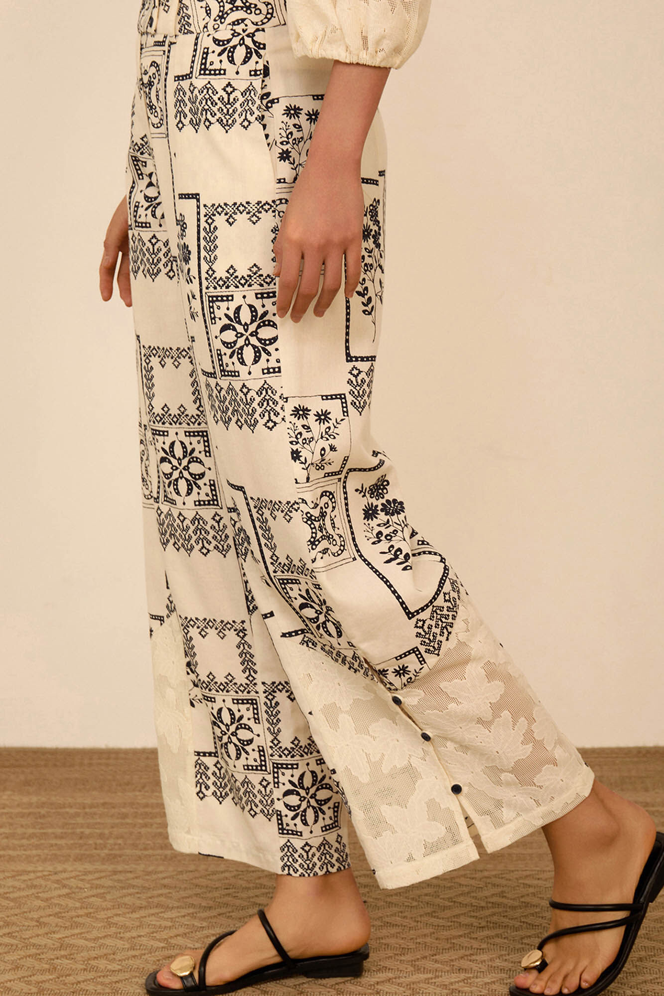 Meisie Printed two-fabric trousers Printed white